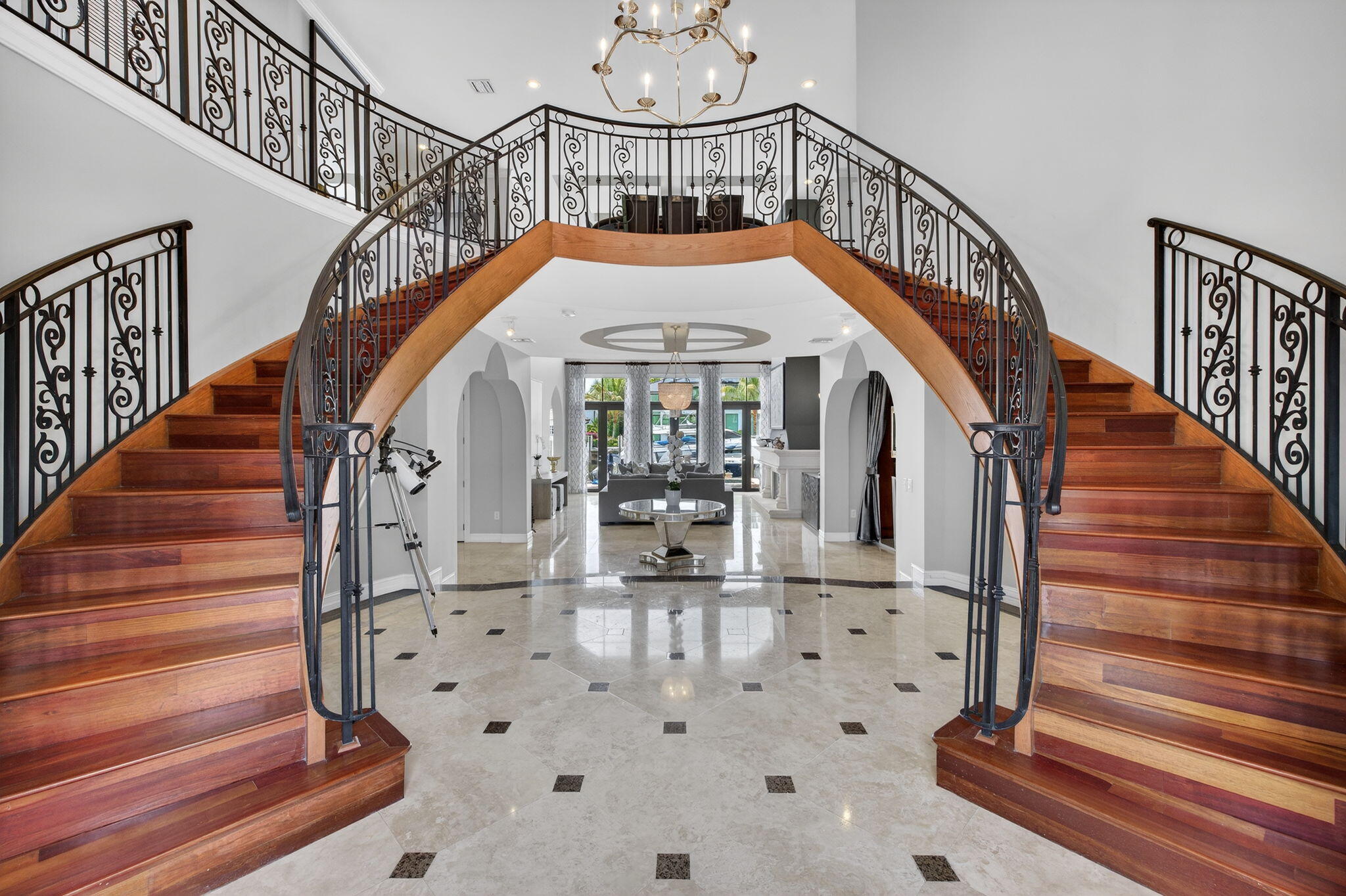 2406 Barcelona Fort Lauderdale, FL 33301