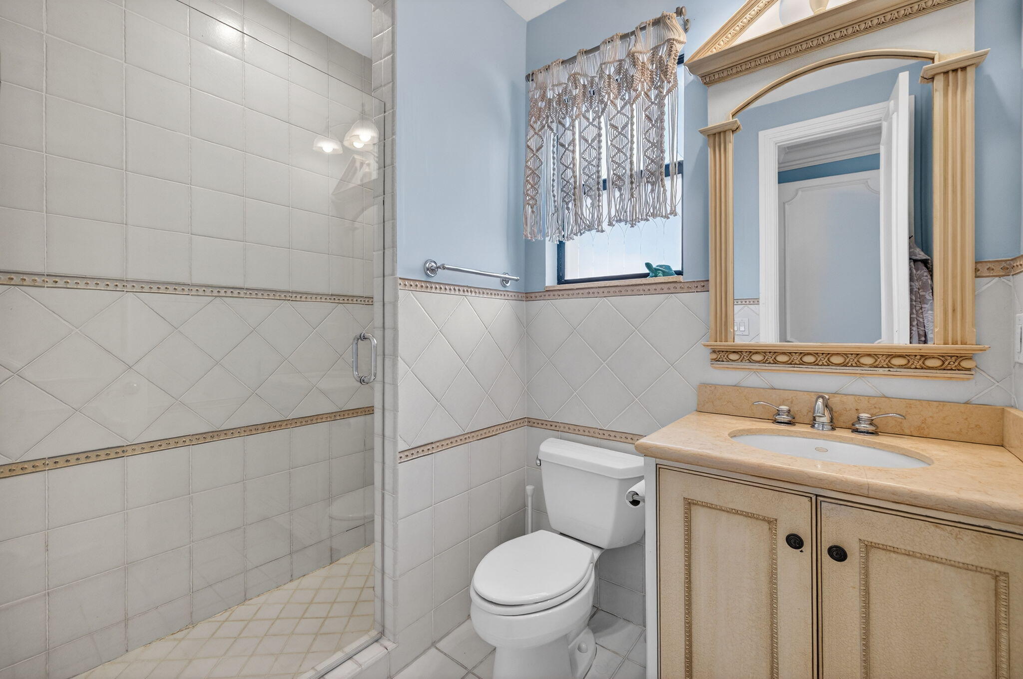 2406 Barcelona Fort Lauderdale, FL 33301