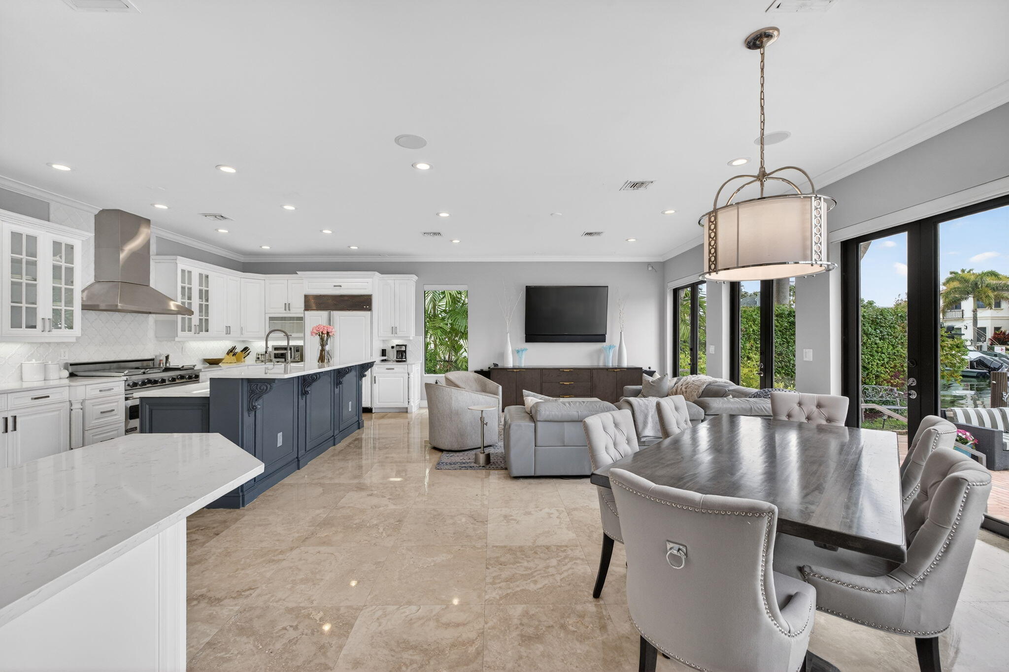 2406 Barcelona Fort Lauderdale, FL 33301