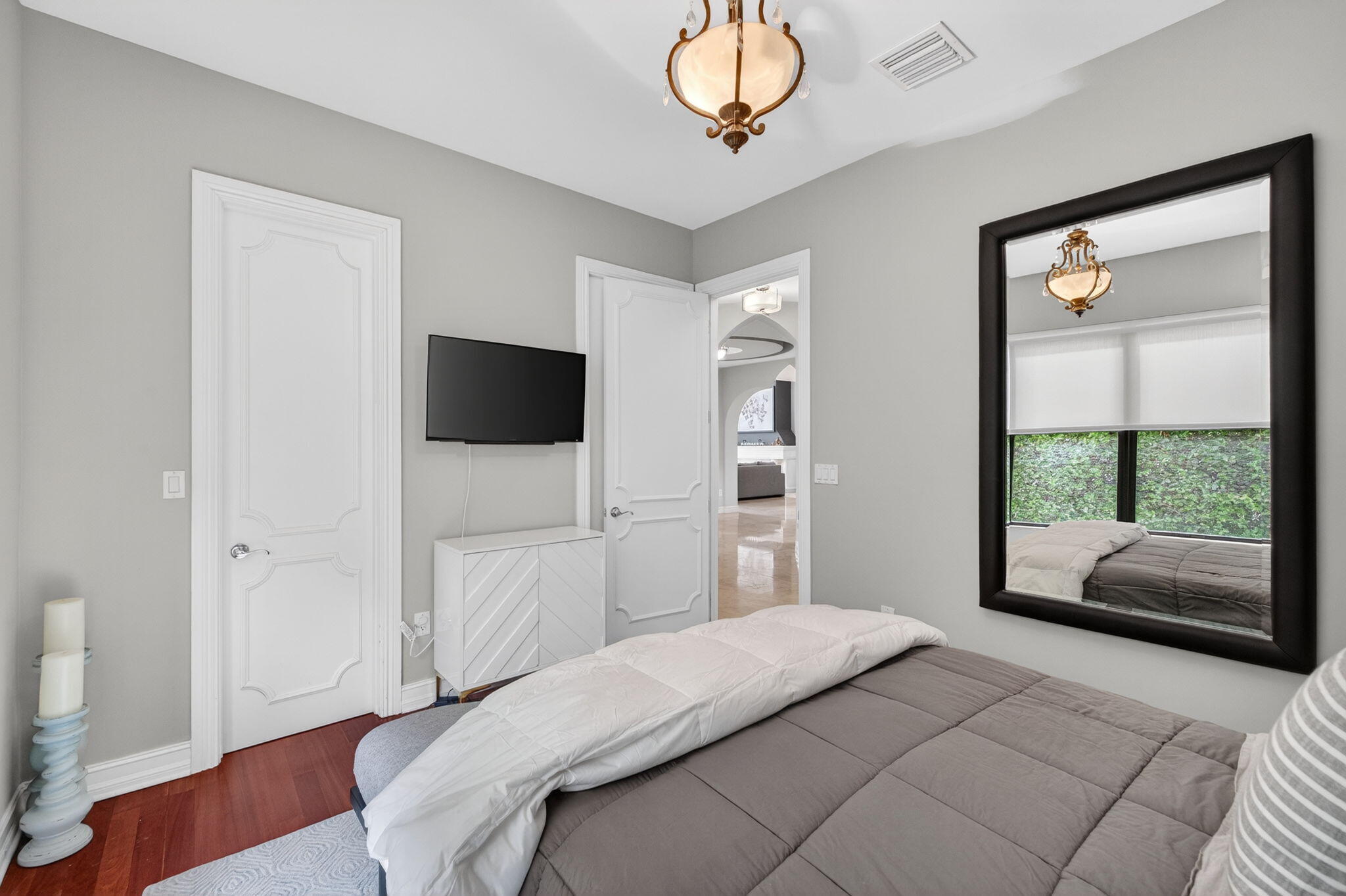 2406 Barcelona Fort Lauderdale, FL 33301