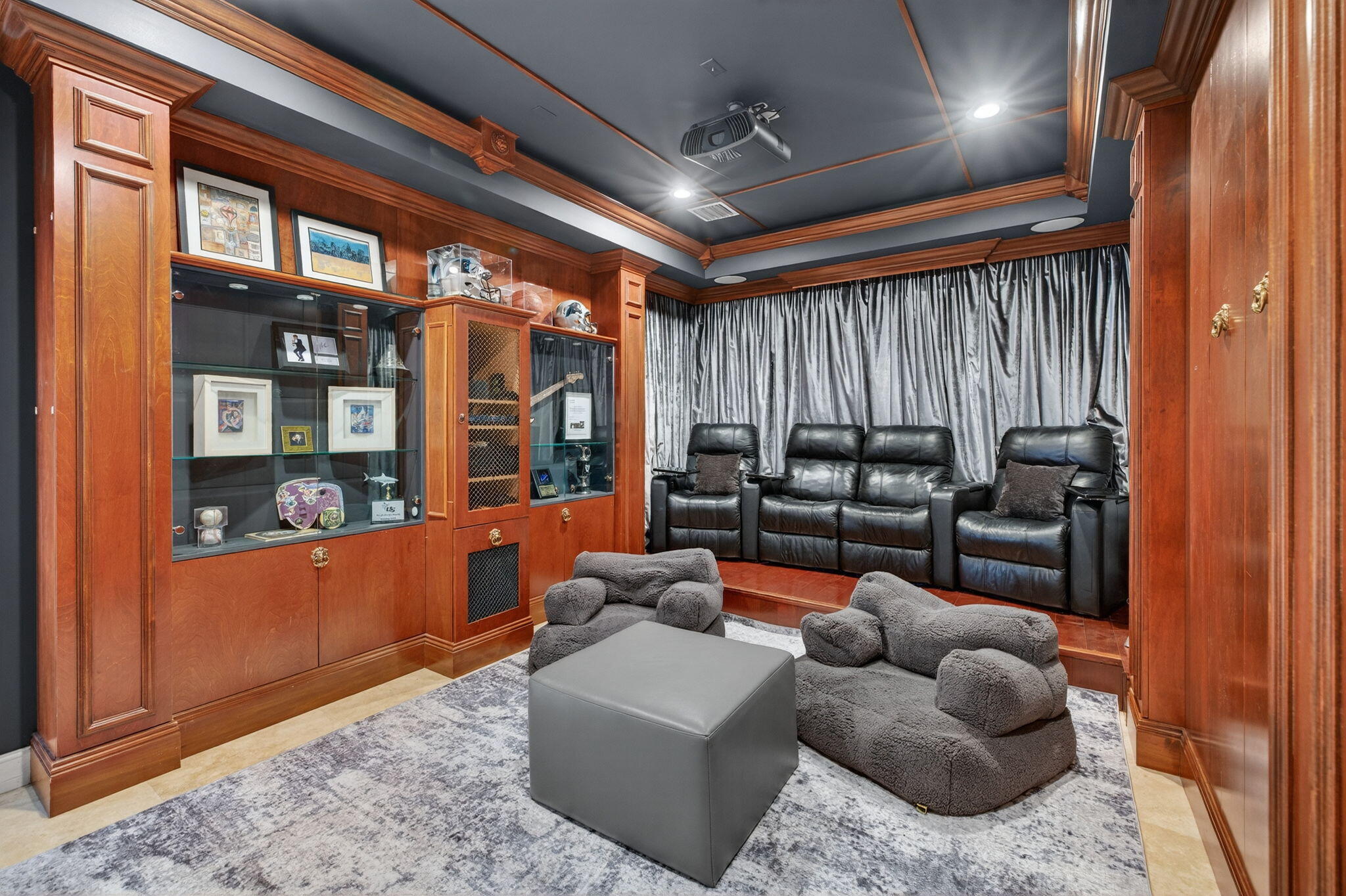 2406 Barcelona Fort Lauderdale, FL 33301