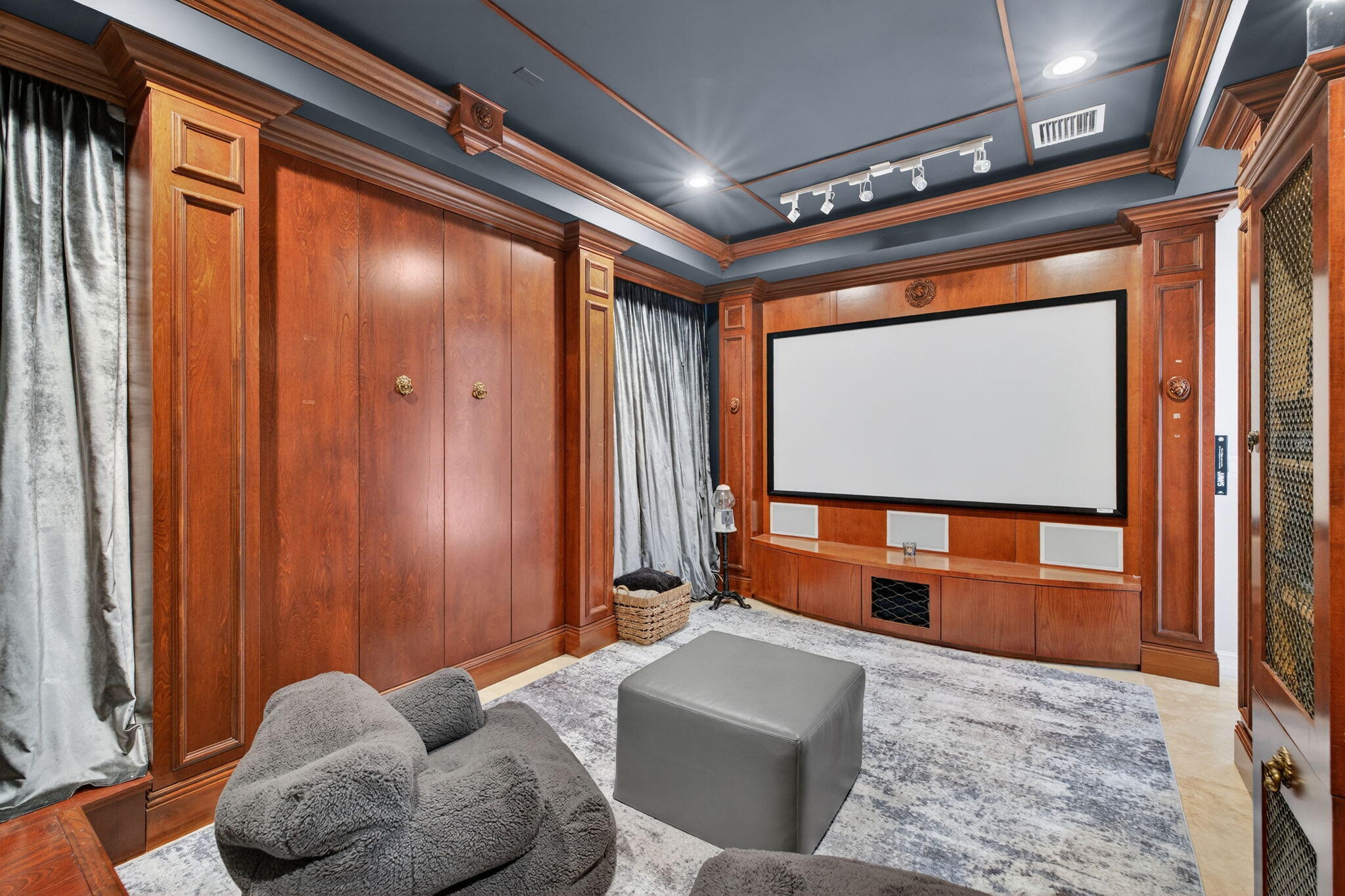 2406 Barcelona Fort Lauderdale, FL 33301