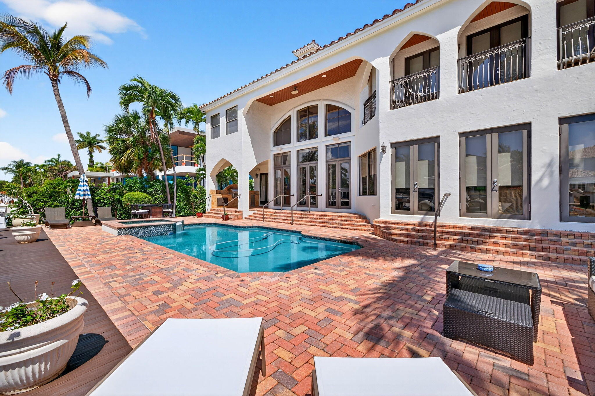 2406 Barcelona Fort Lauderdale, FL 33301