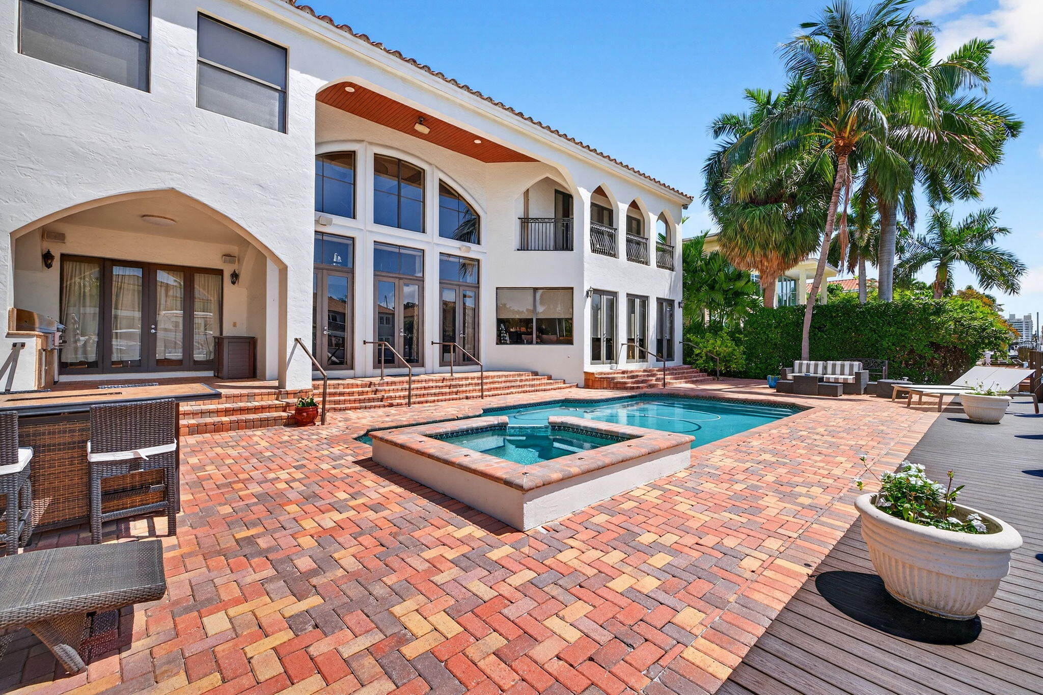 2406 Barcelona Fort Lauderdale, FL 33301