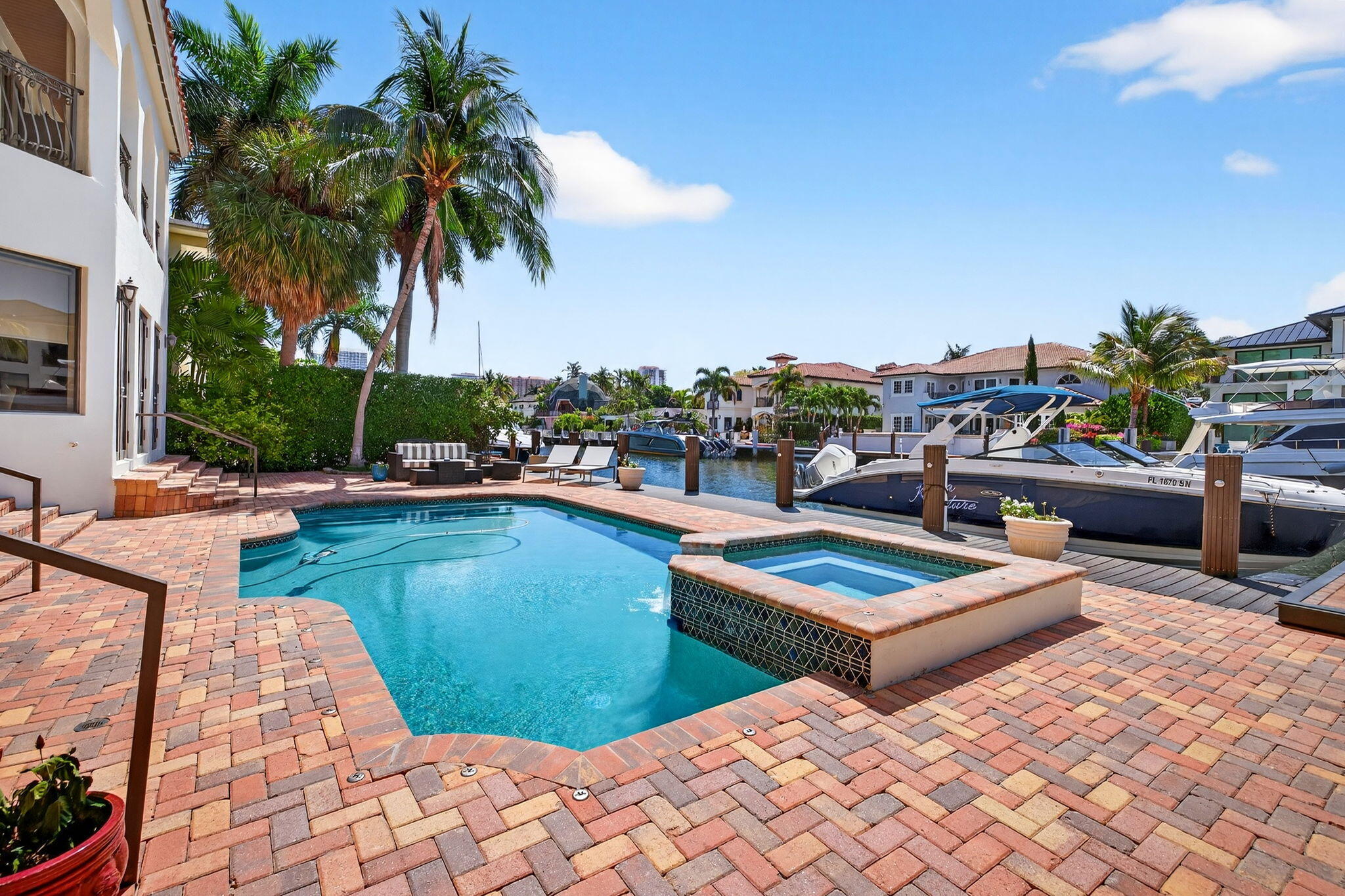 2406 Barcelona Fort Lauderdale, FL 33301