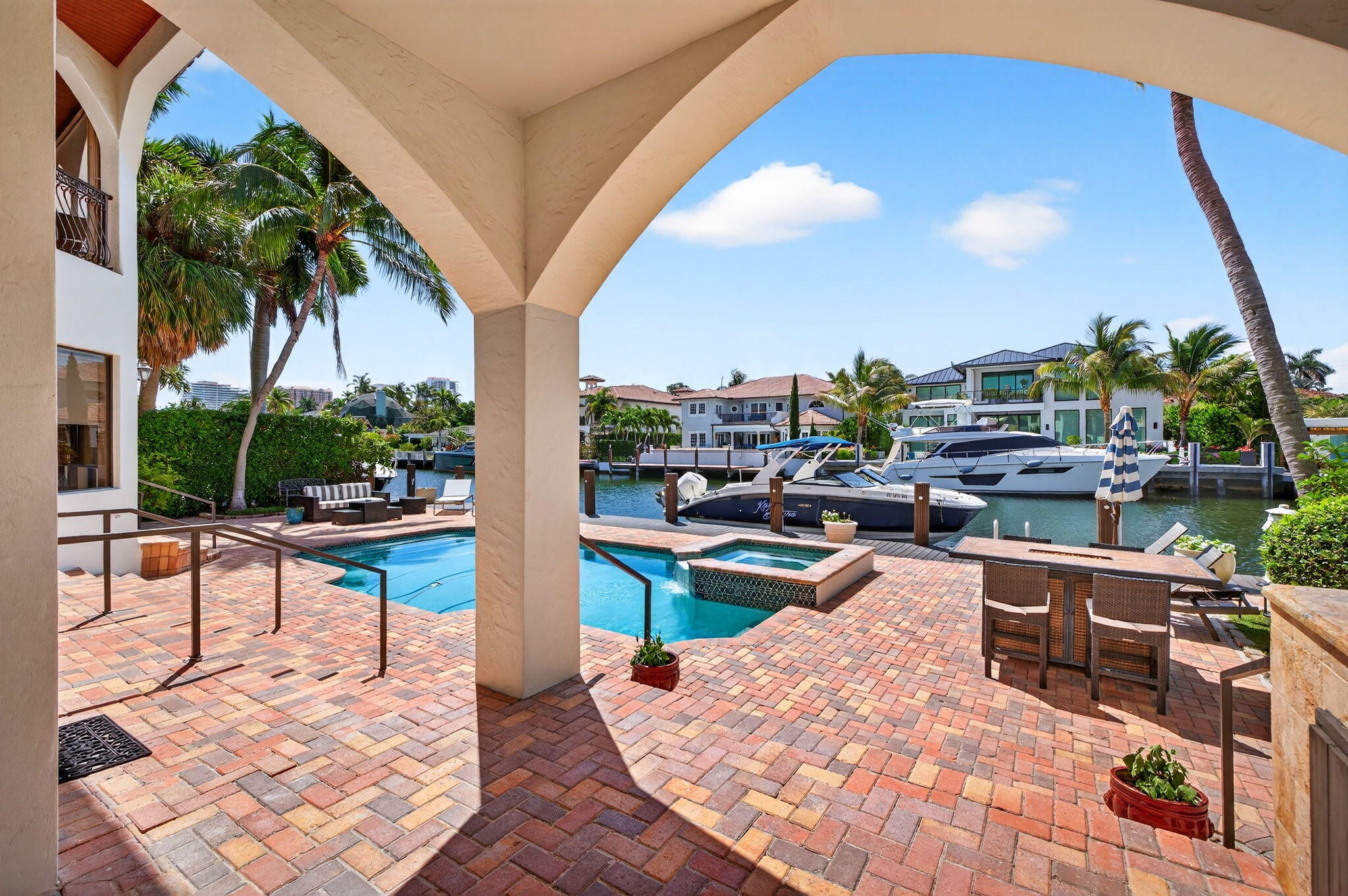 2406 Barcelona Fort Lauderdale, FL 33301