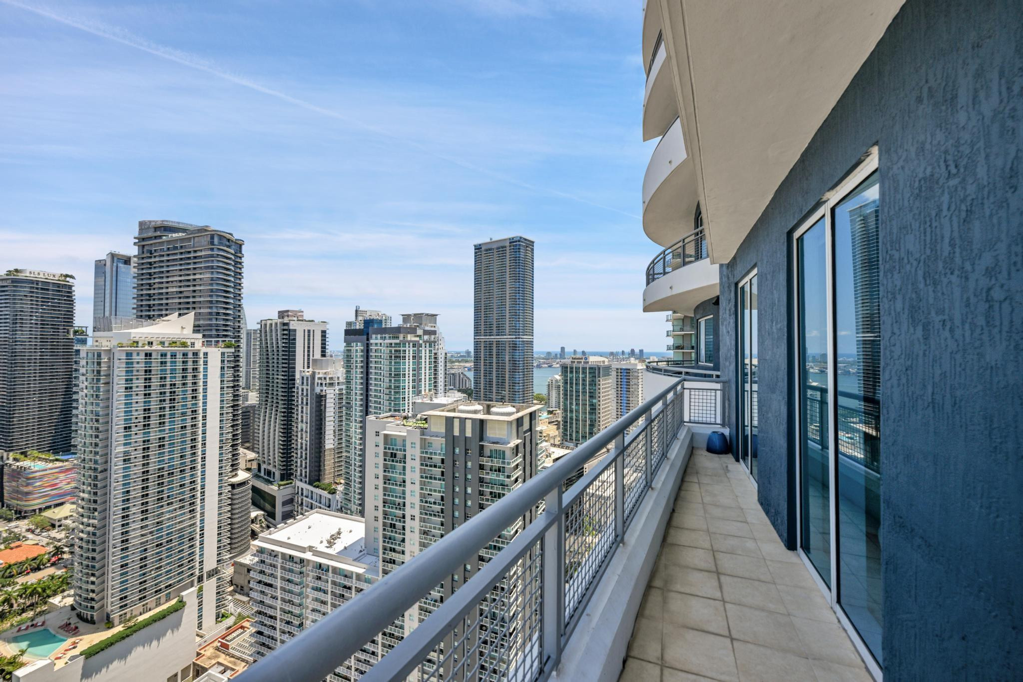 image Infinity at Brickell18