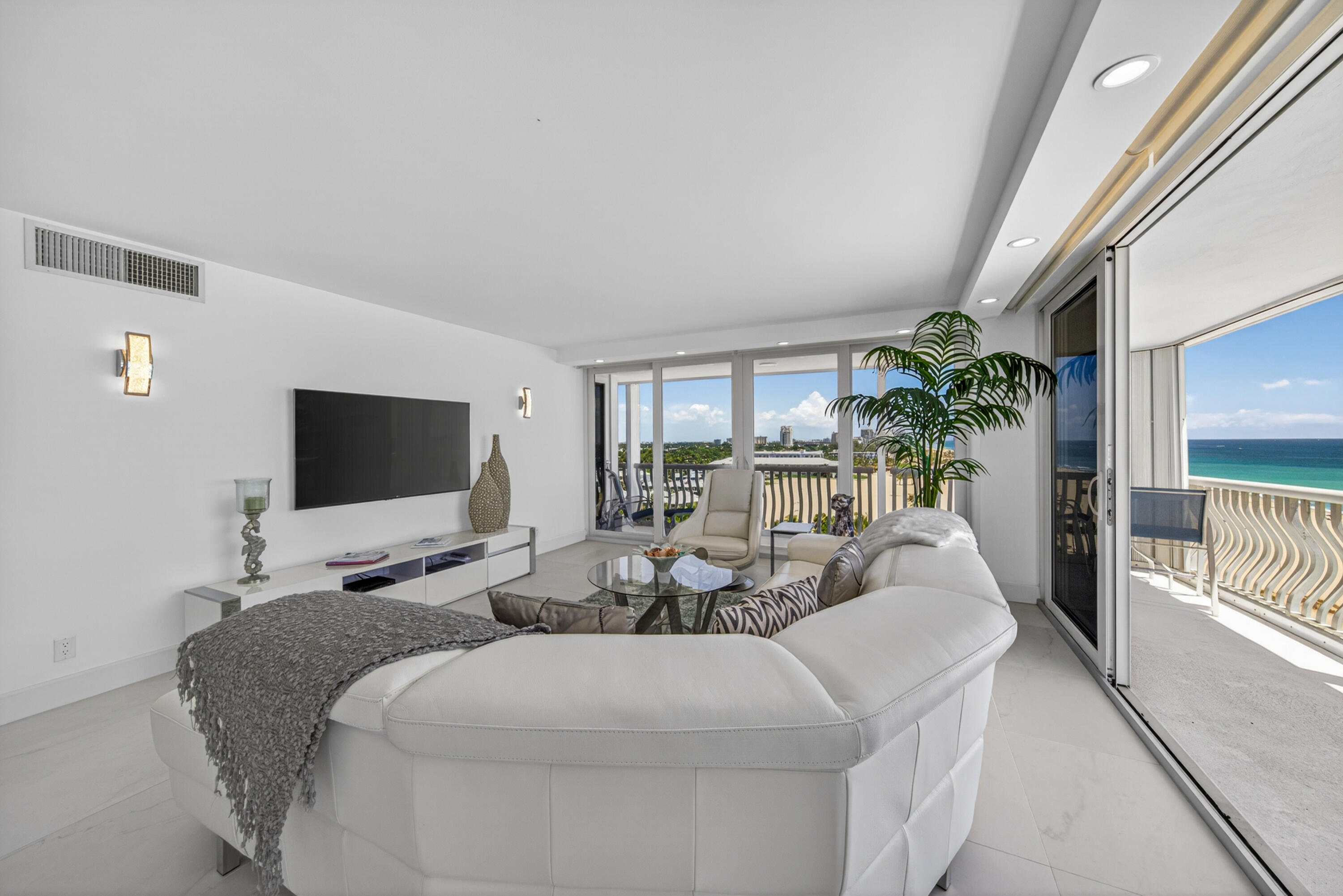 2200 S Ocean #909 Fort Lauderdale, FL 33316