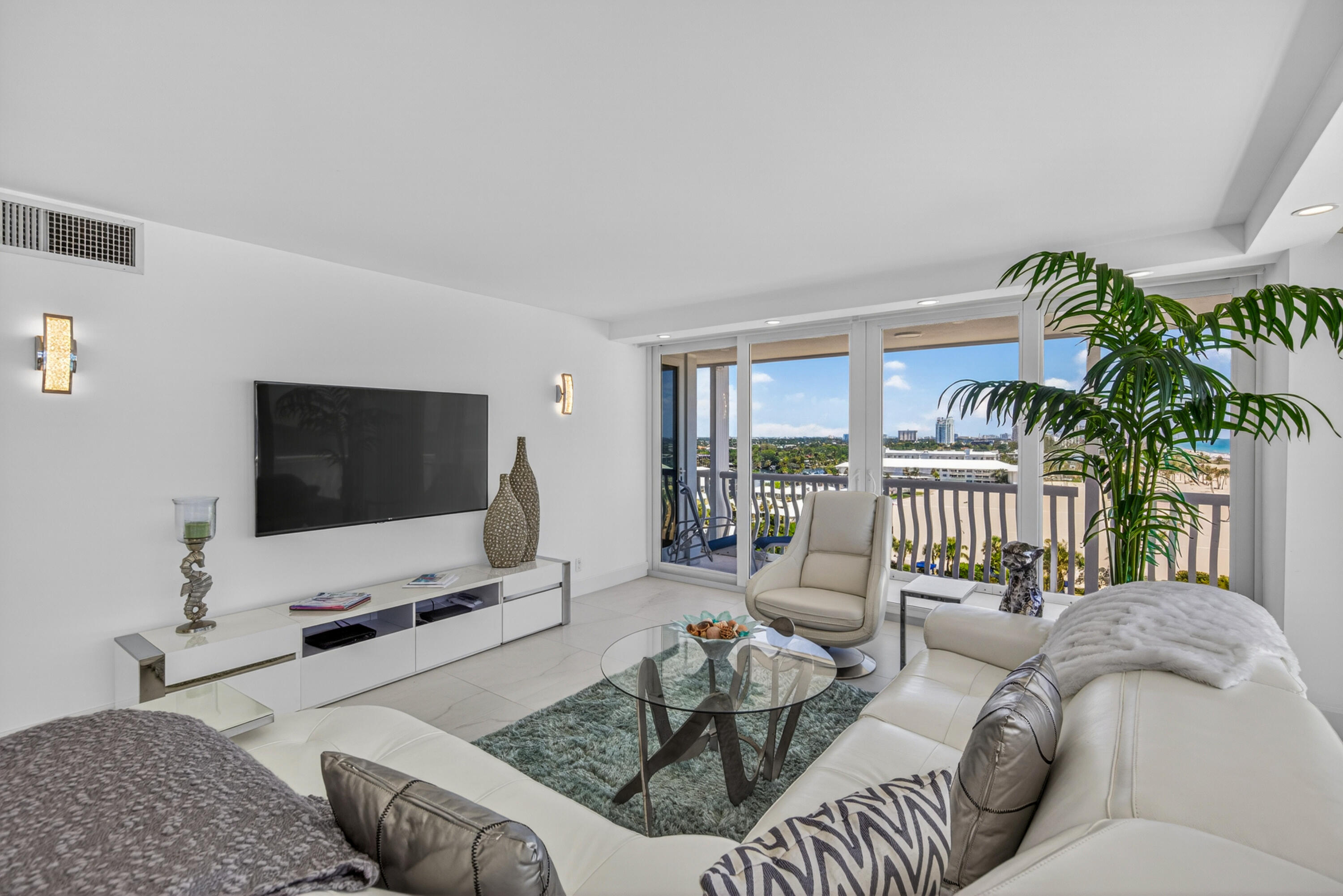 2200 S Ocean #909 Fort Lauderdale, FL 33316