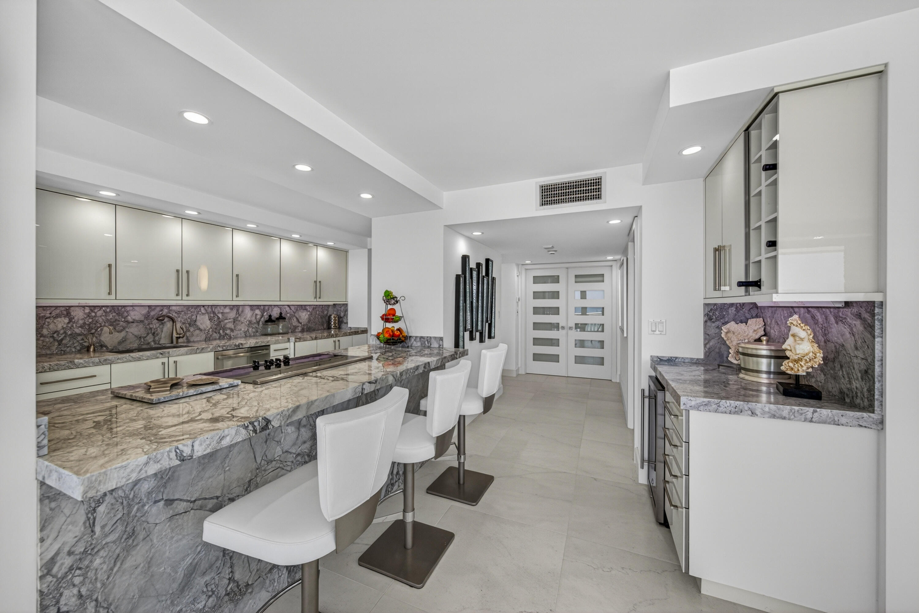 2200 S Ocean #909 Fort Lauderdale, FL 33316