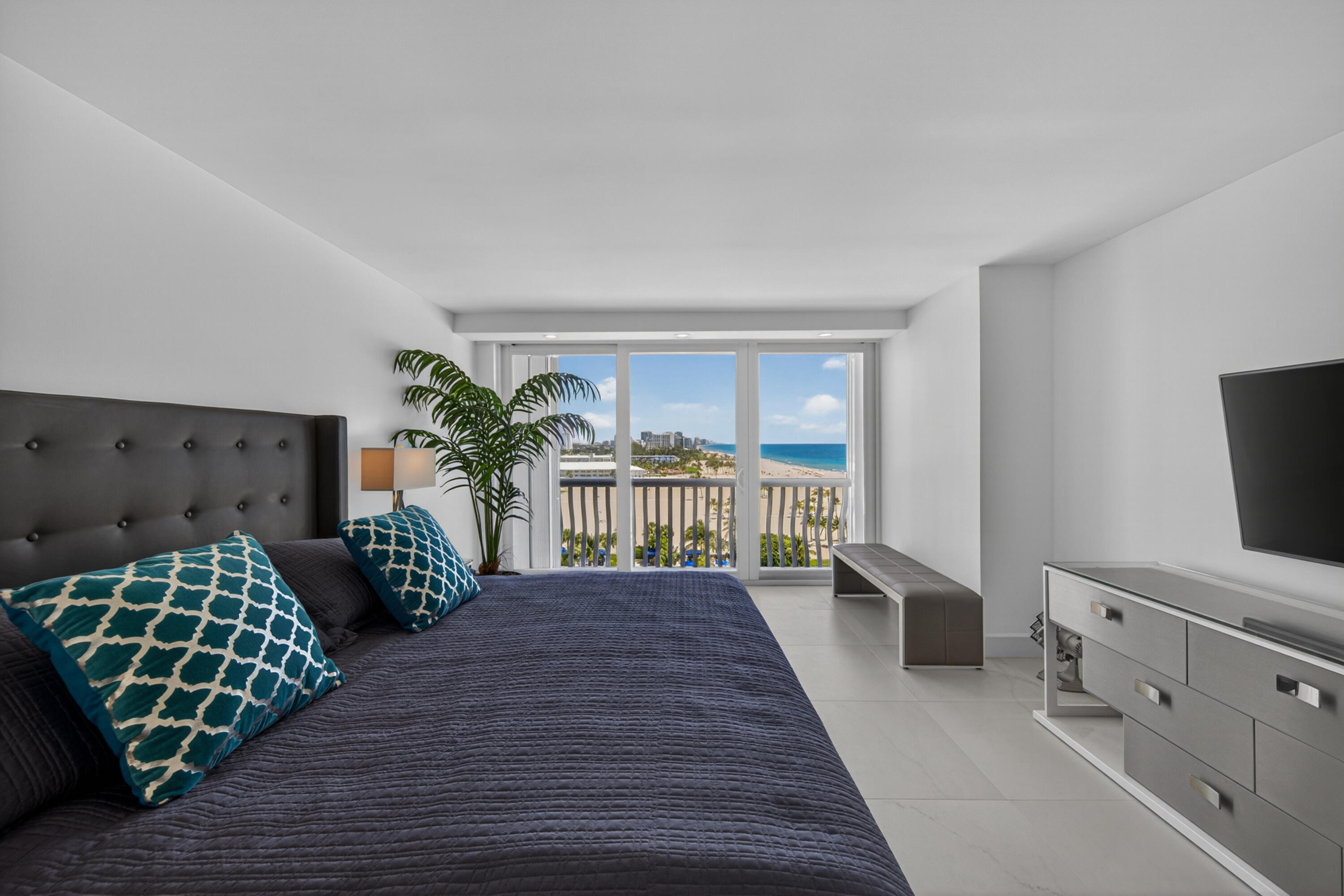 2200 S Ocean #909 Fort Lauderdale, FL 33316