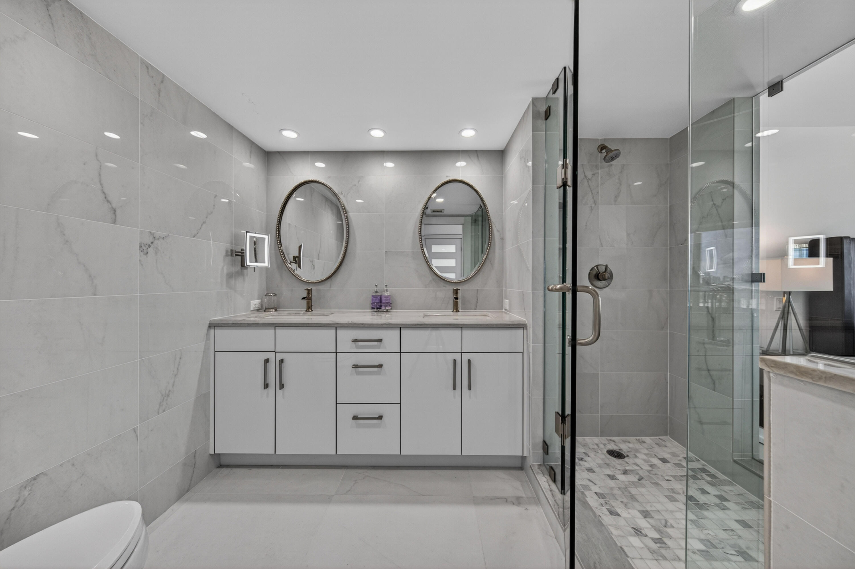 2200 S Ocean #909 Fort Lauderdale, FL 33316