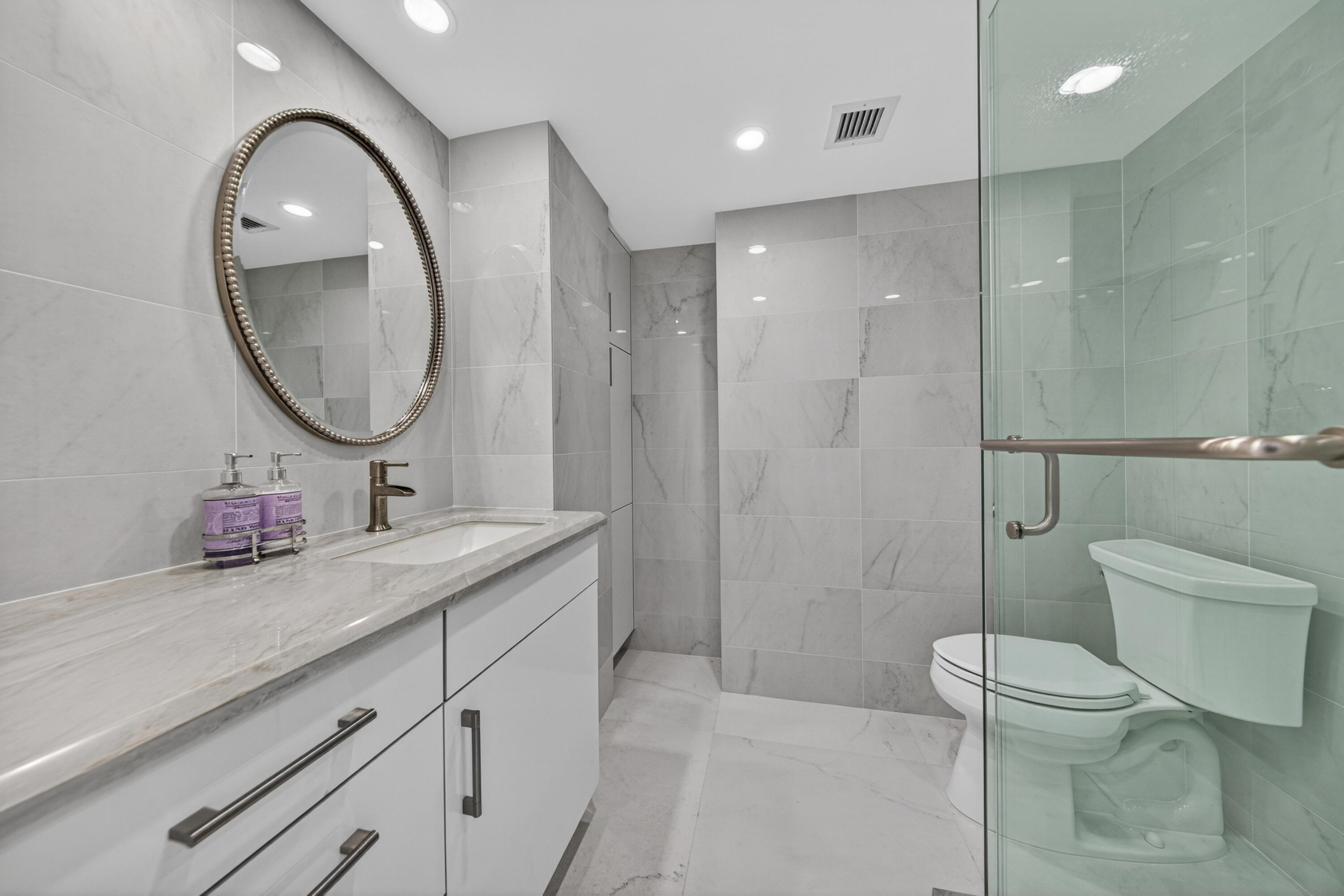2200 S Ocean #909 Fort Lauderdale, FL 33316