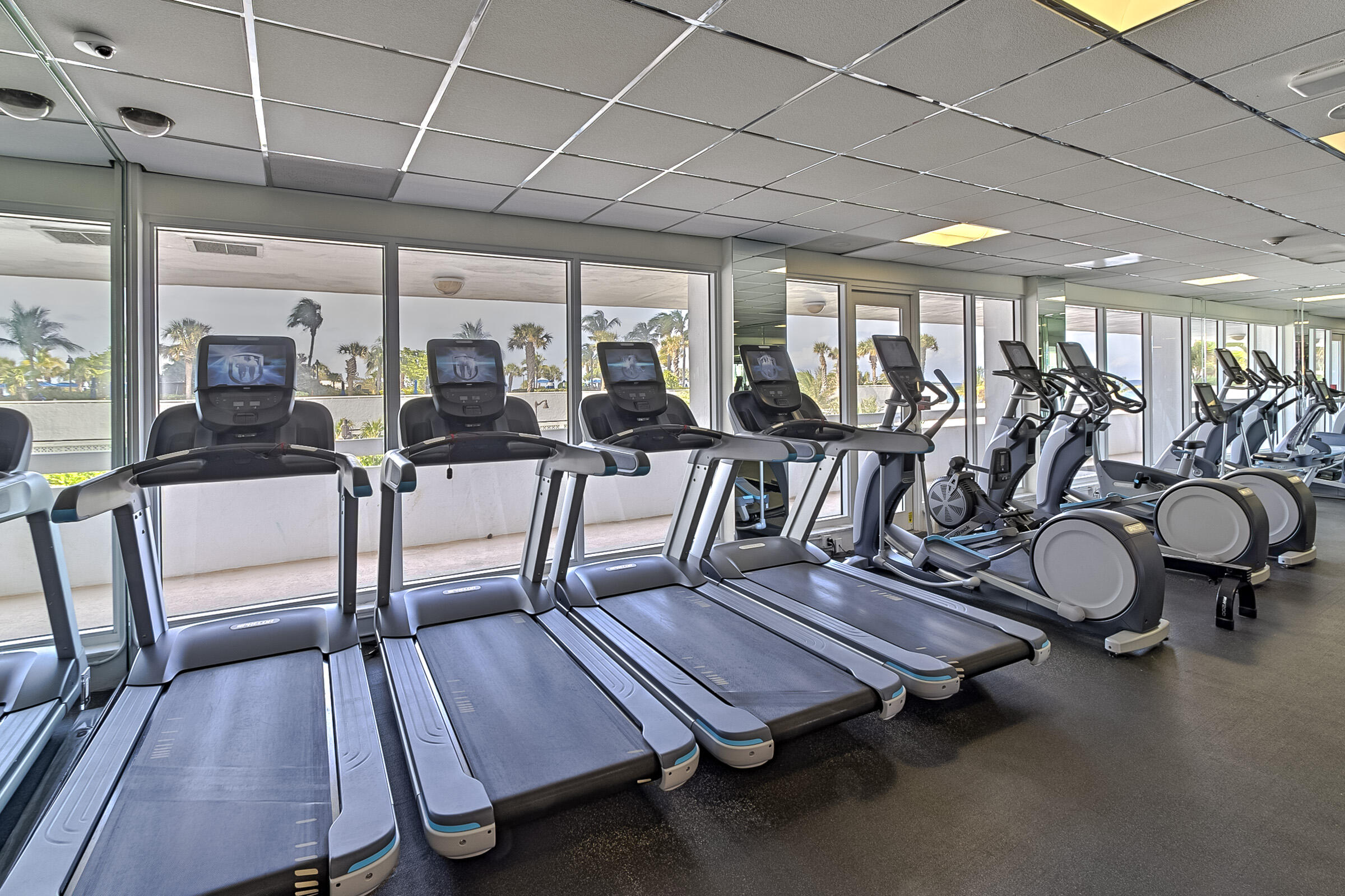 2200 S Ocean #909 Fort Lauderdale, FL 33316