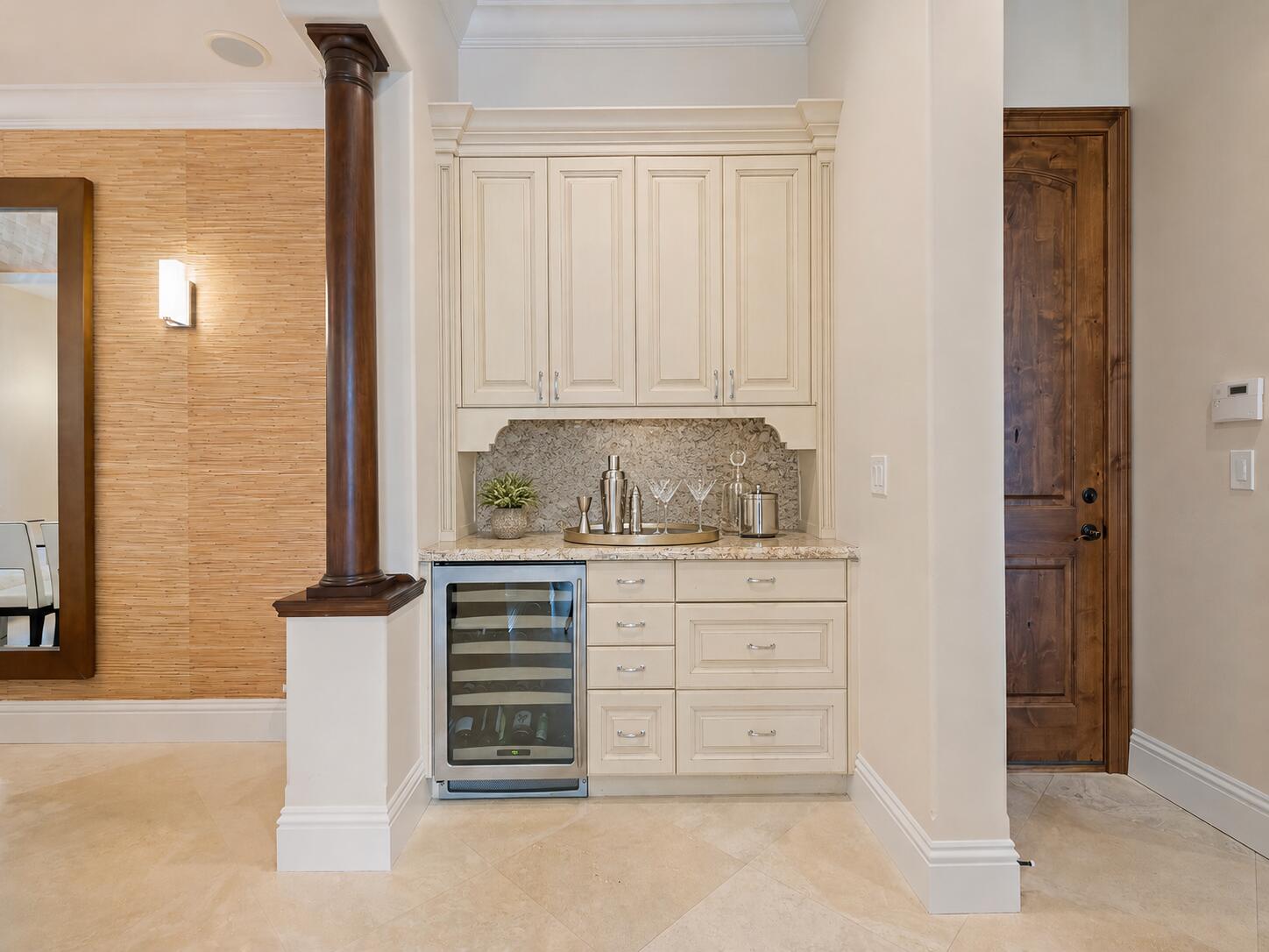 441 Royal Plz Fort Lauderdale, FL 33301