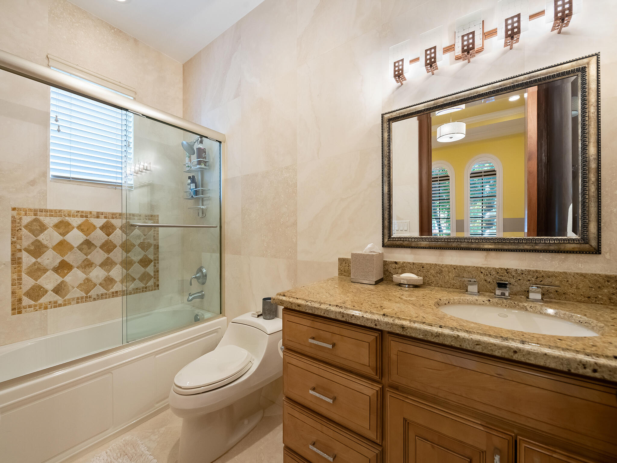 441 Royal Plz Fort Lauderdale, FL 33301
