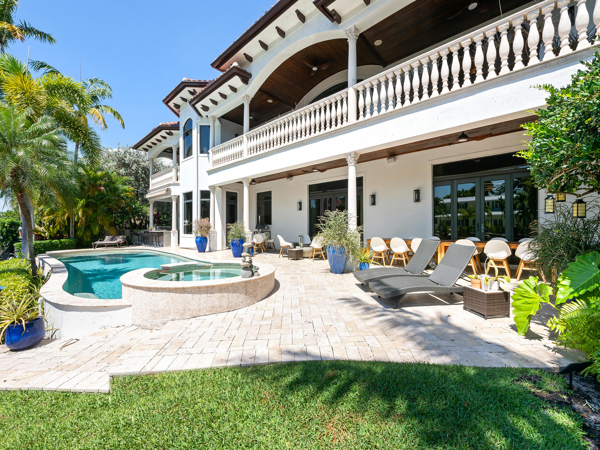 441 Royal Plz Fort Lauderdale, FL 33301