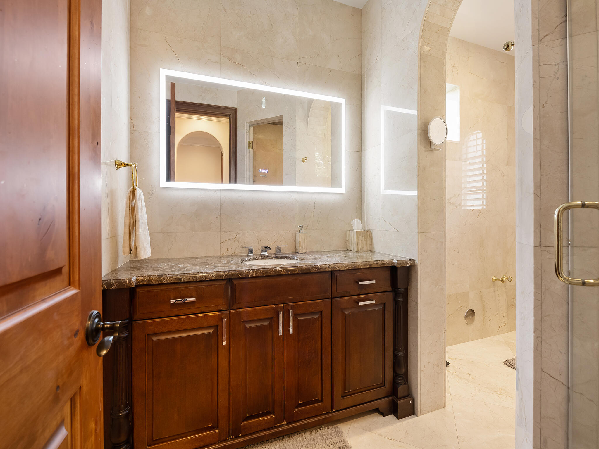 441 Royal Plz Fort Lauderdale, FL 33301