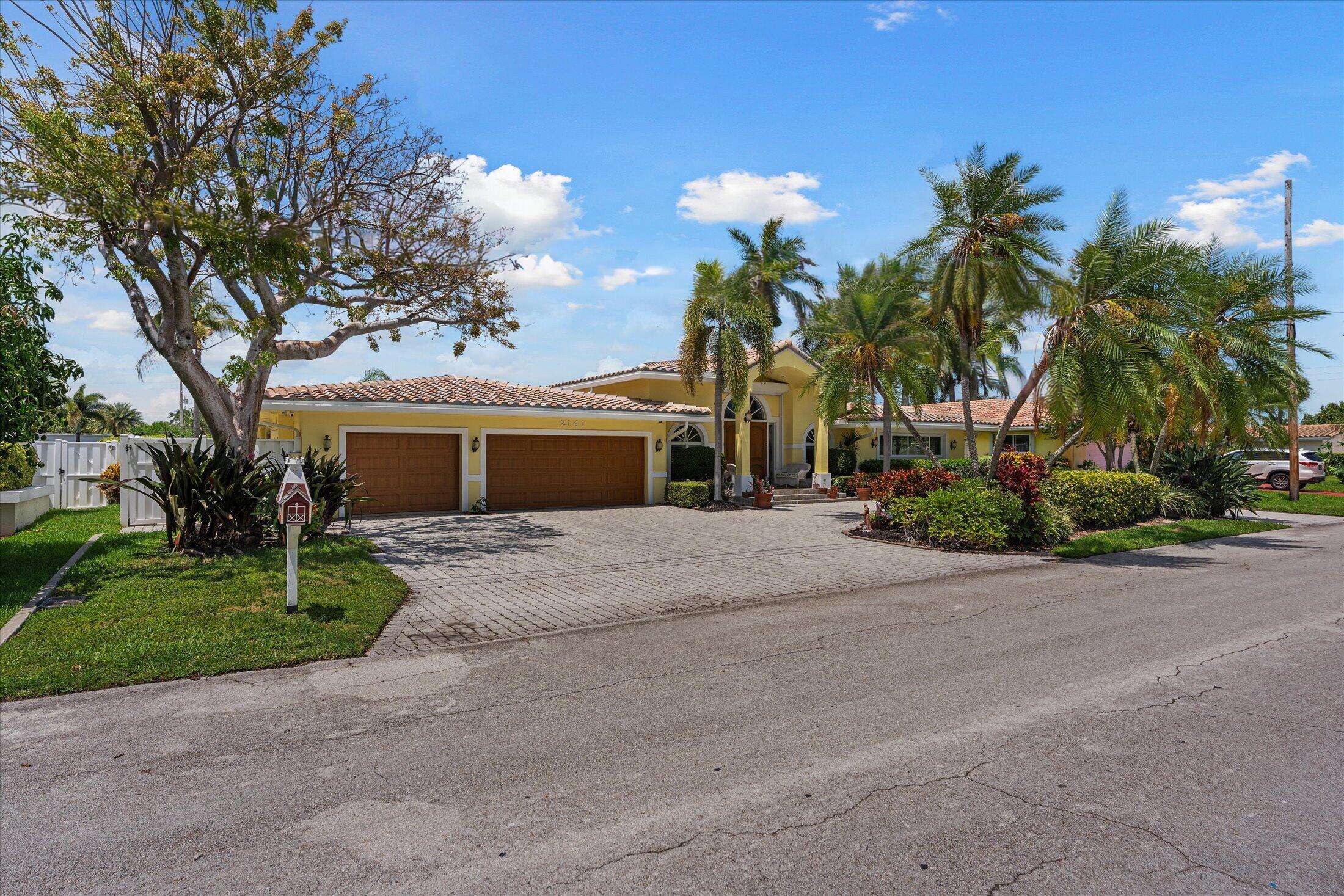 2141 NE 29th