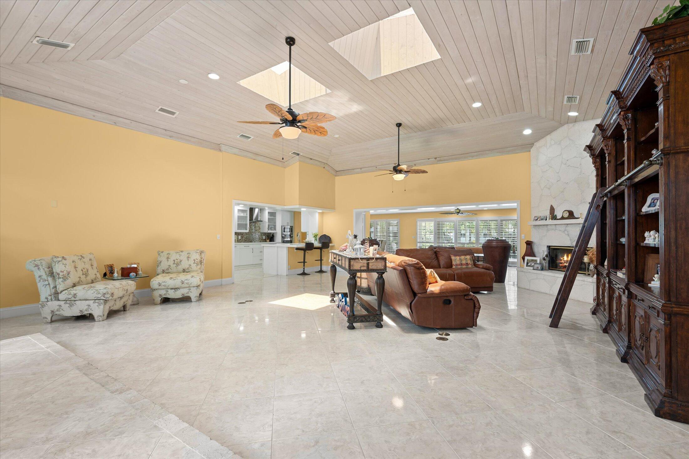 2141 NE 29th Lighthouse Point, FL 33064