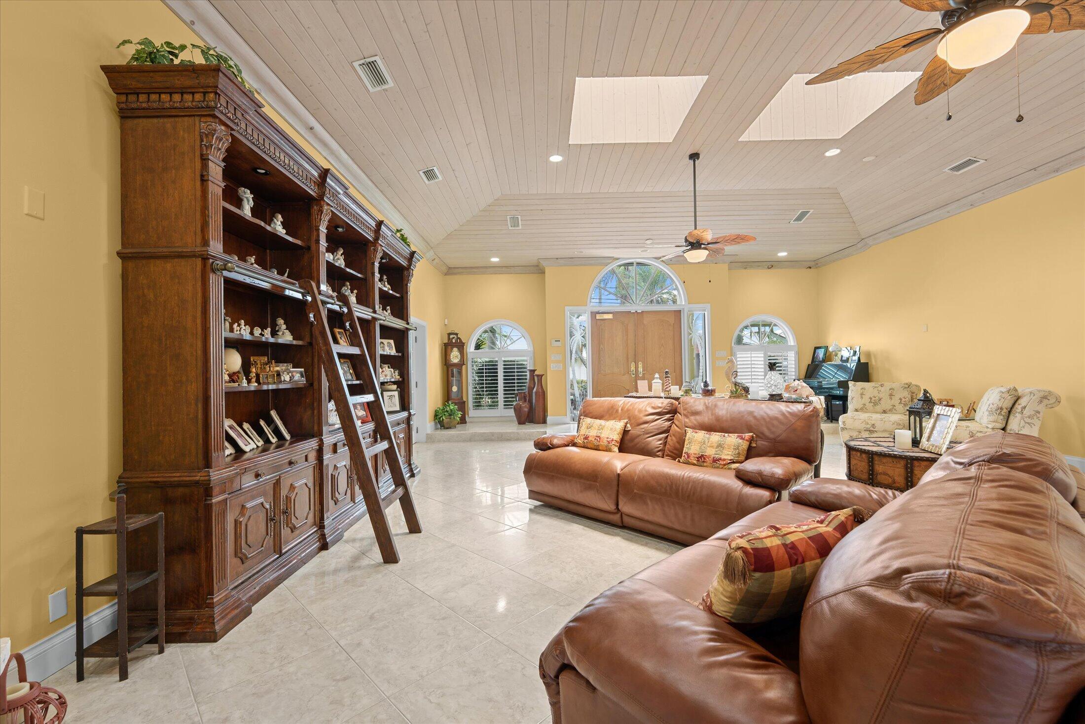 2141 NE 29th Lighthouse Point, FL 33064