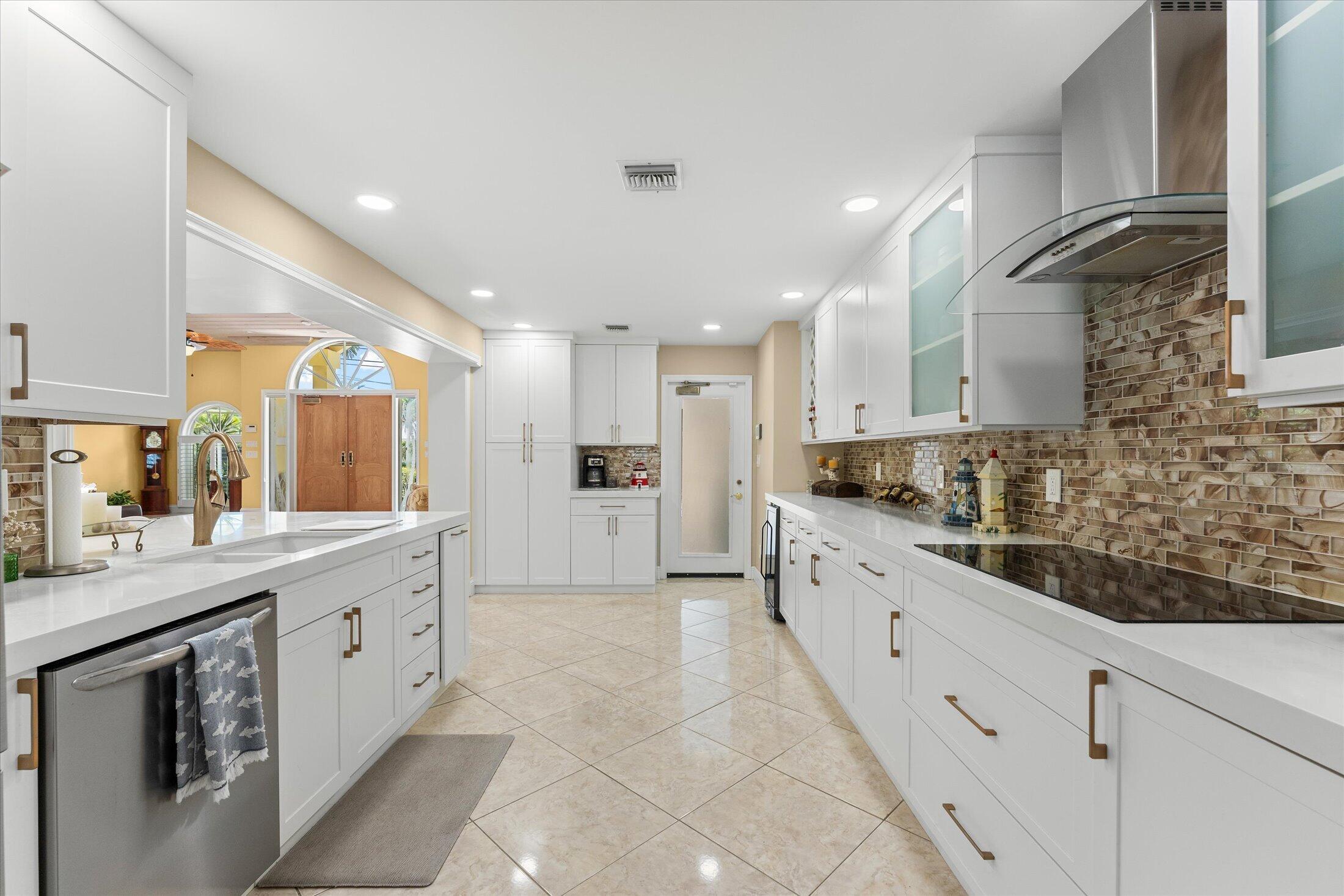 2141 NE 29th Lighthouse Point, FL 33064
