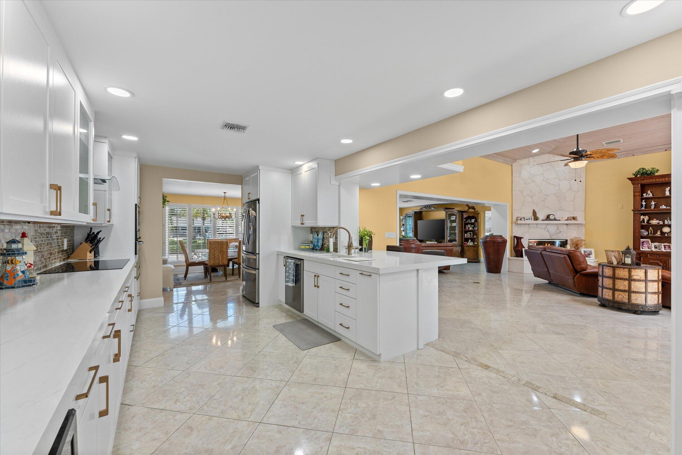 2141 NE 29th Lighthouse Point, FL 33064