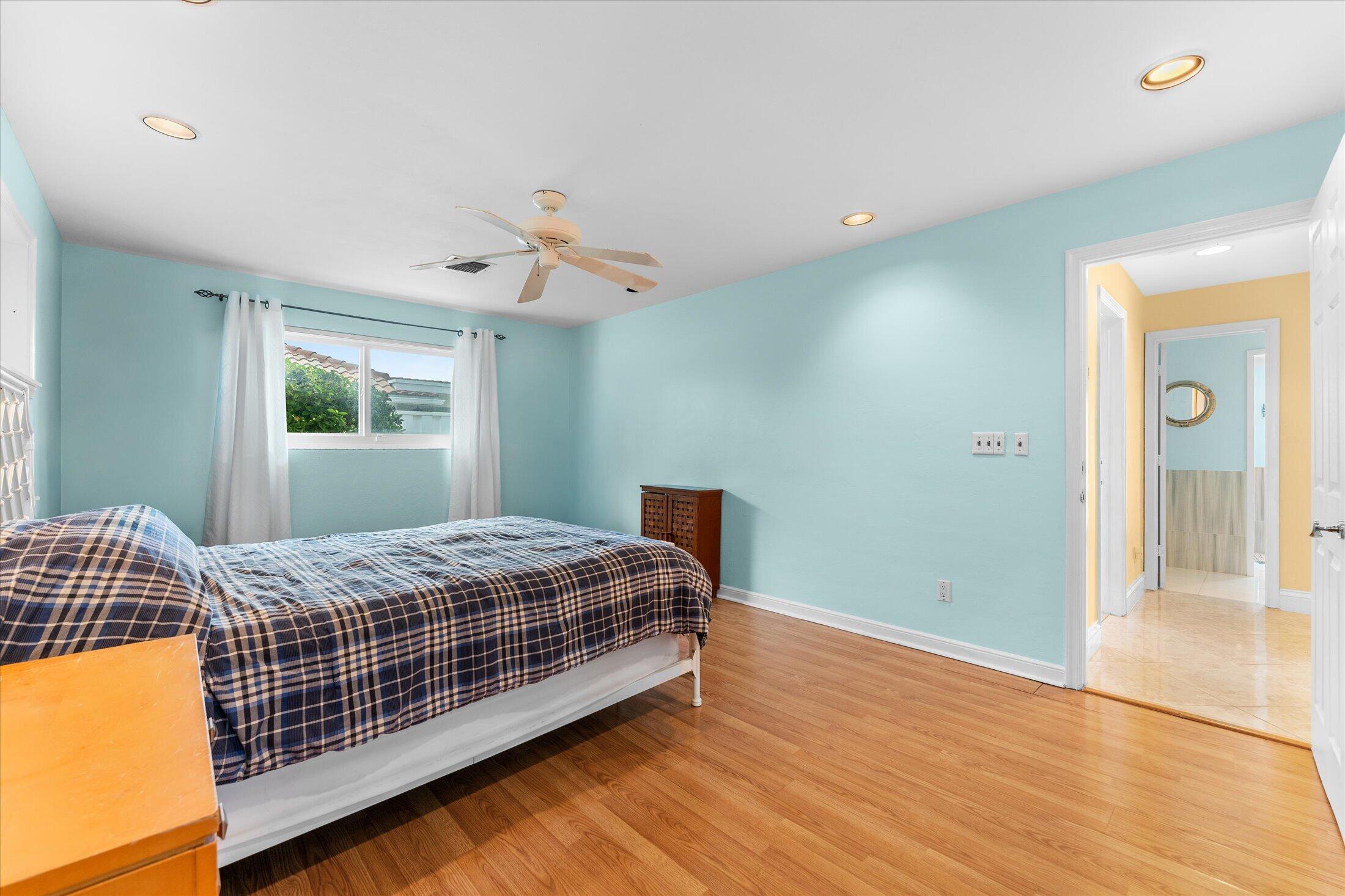 2141 NE 29th Lighthouse Point, FL 33064