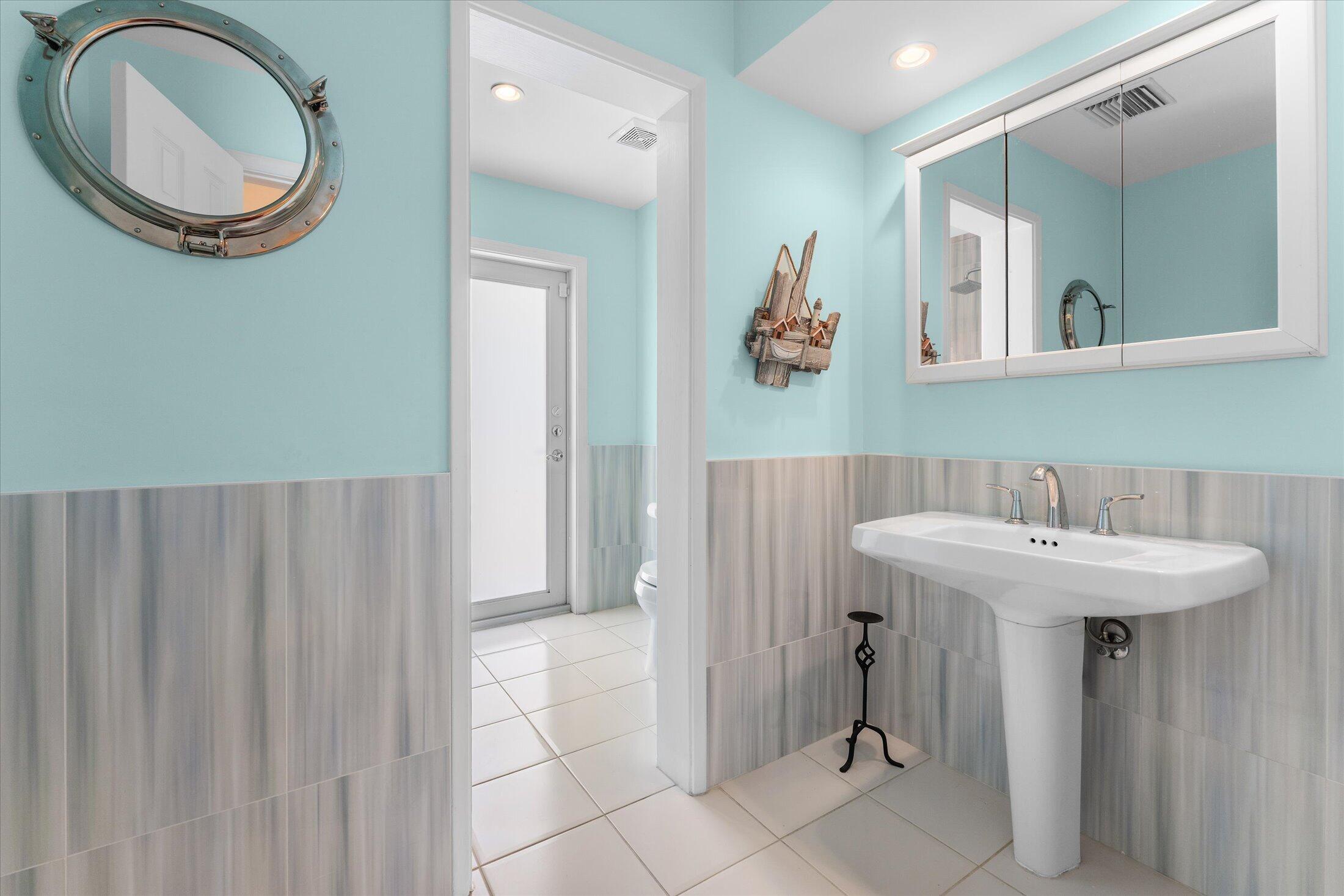 2141 NE 29th Lighthouse Point, FL 33064