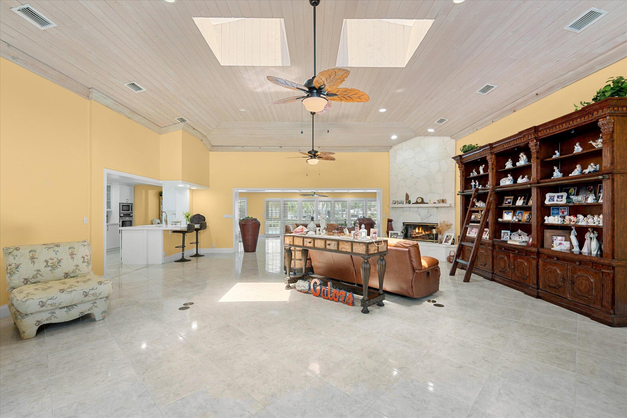 2141 NE 29th Lighthouse Point, FL 33064