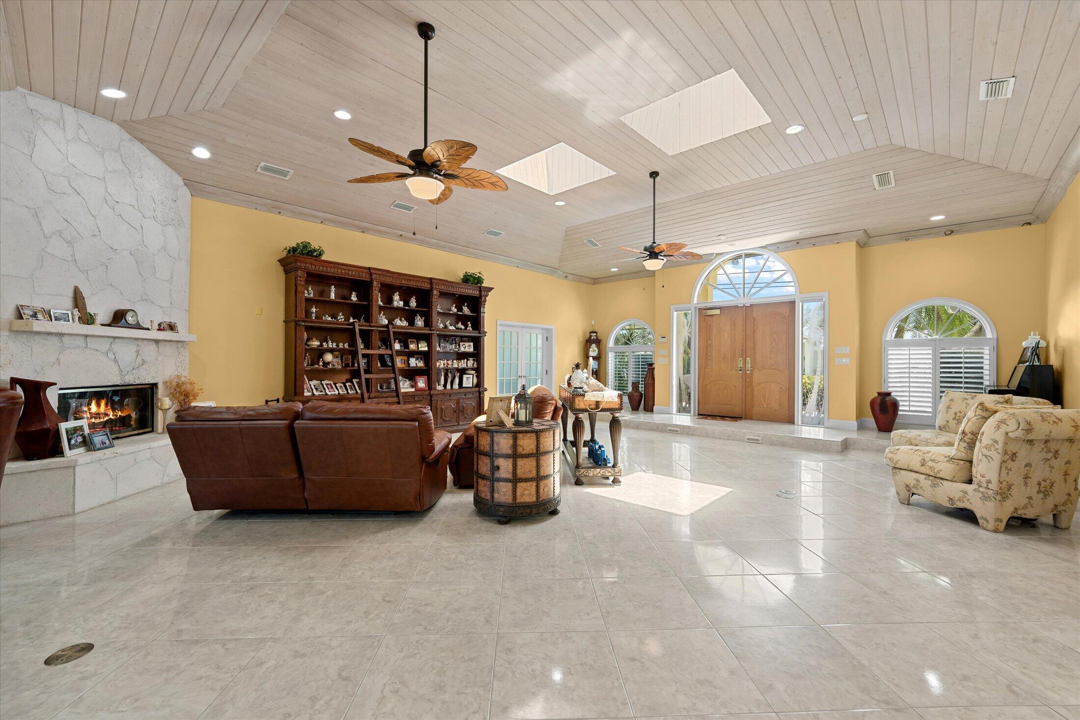 2141 NE 29th Lighthouse Point, FL 33064