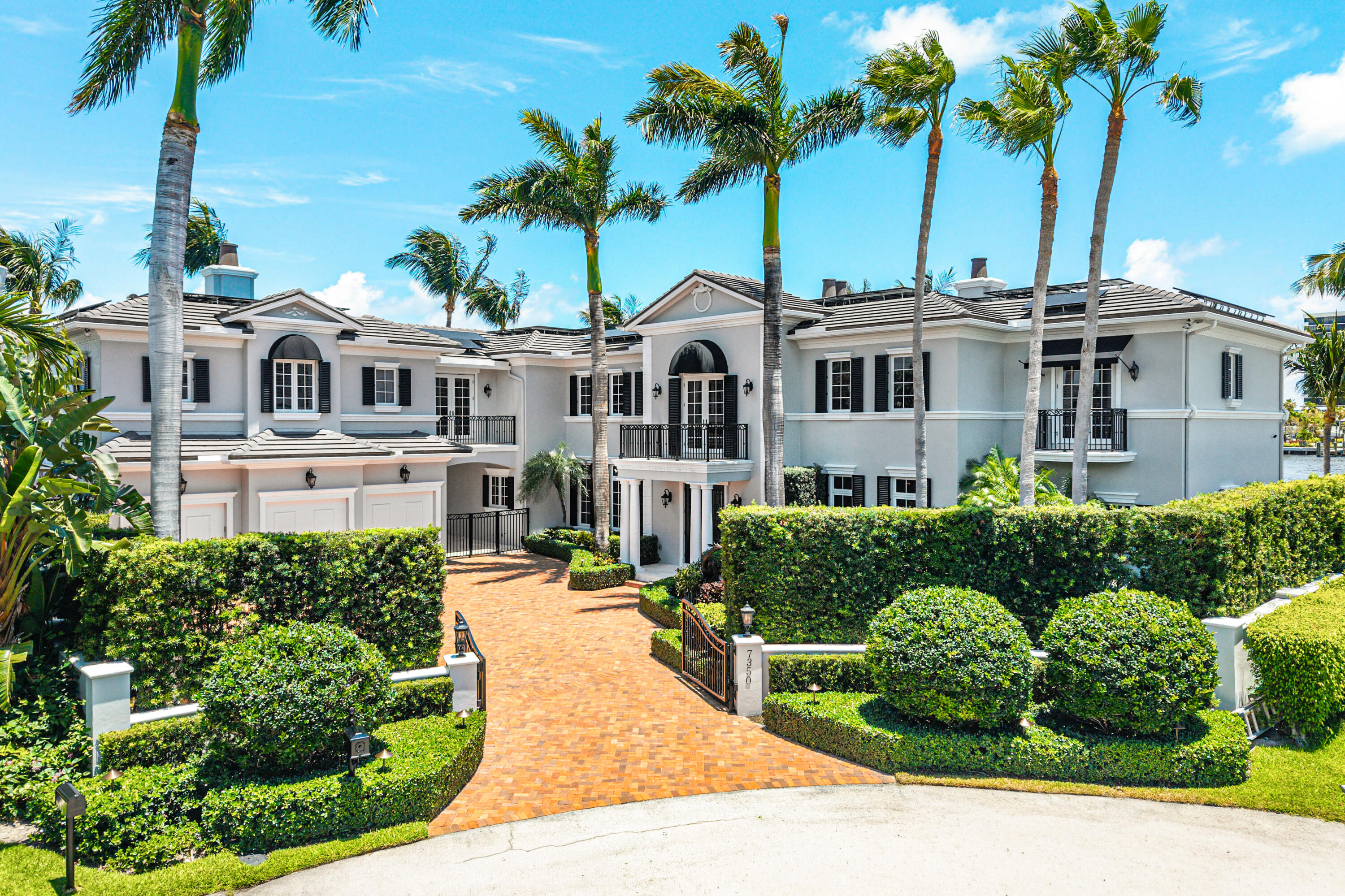 7350 NE 8th Boca Raton, FL 33487