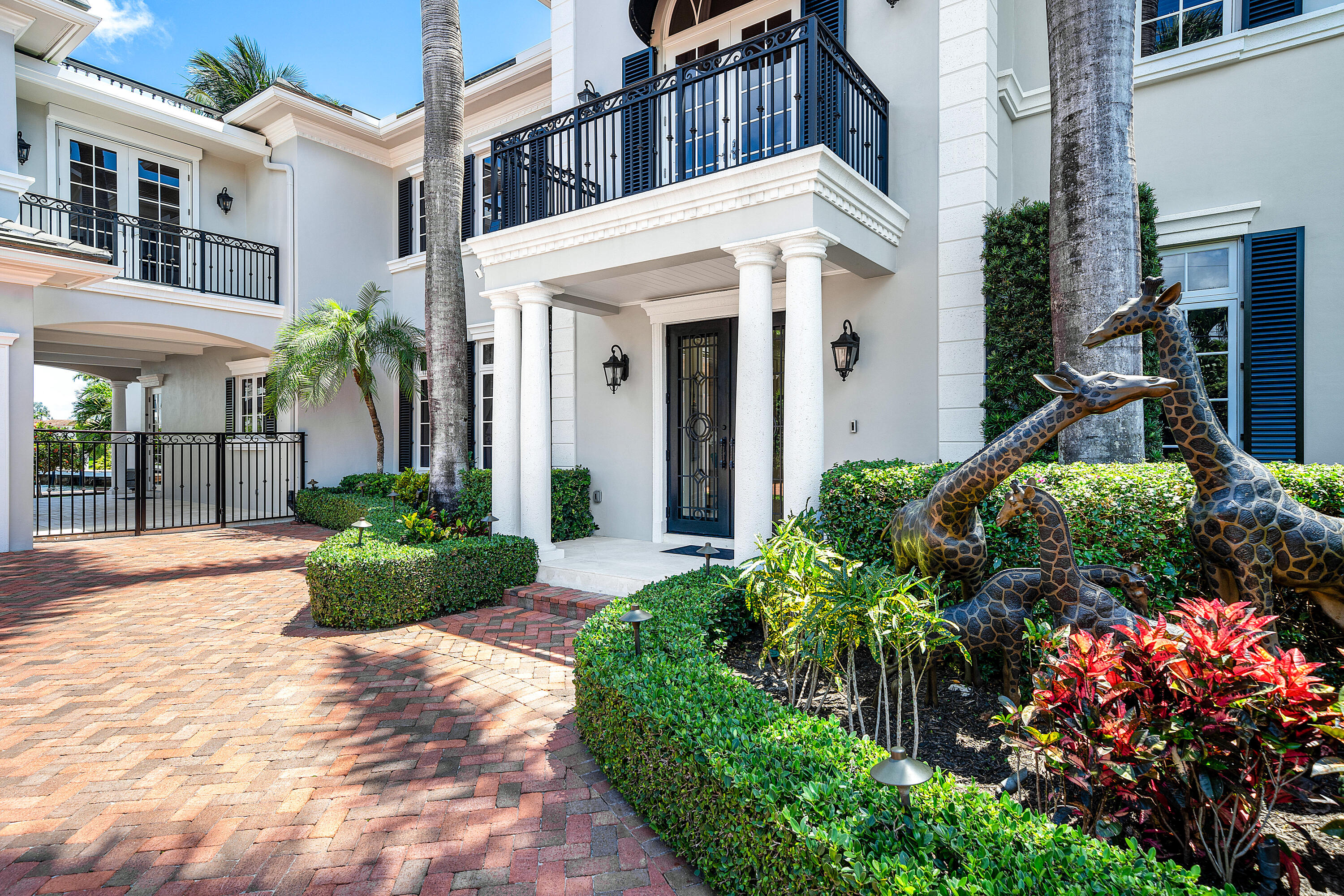 7350 NE 8th Boca Raton, FL 33487