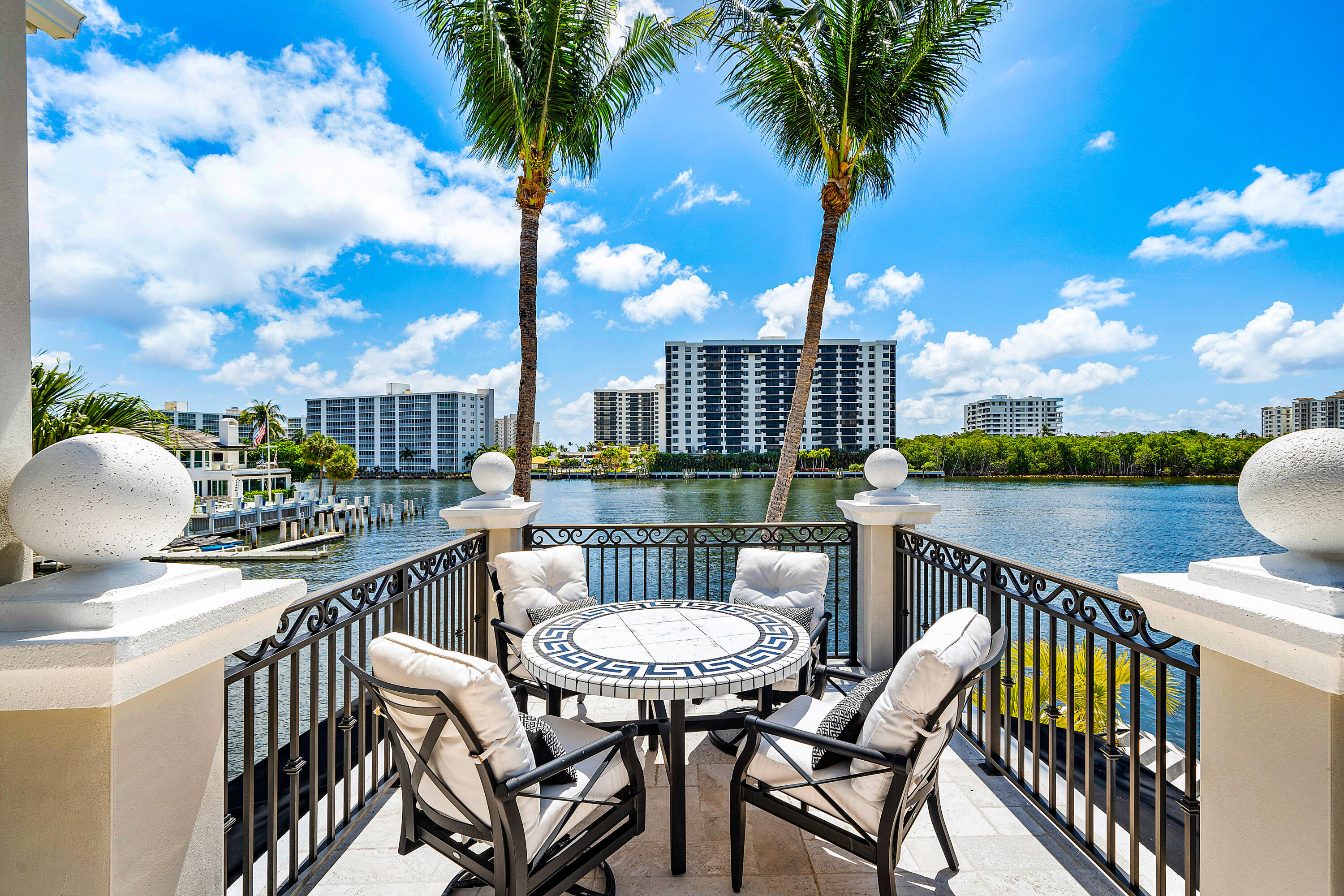7350 NE 8th Boca Raton, FL 33487