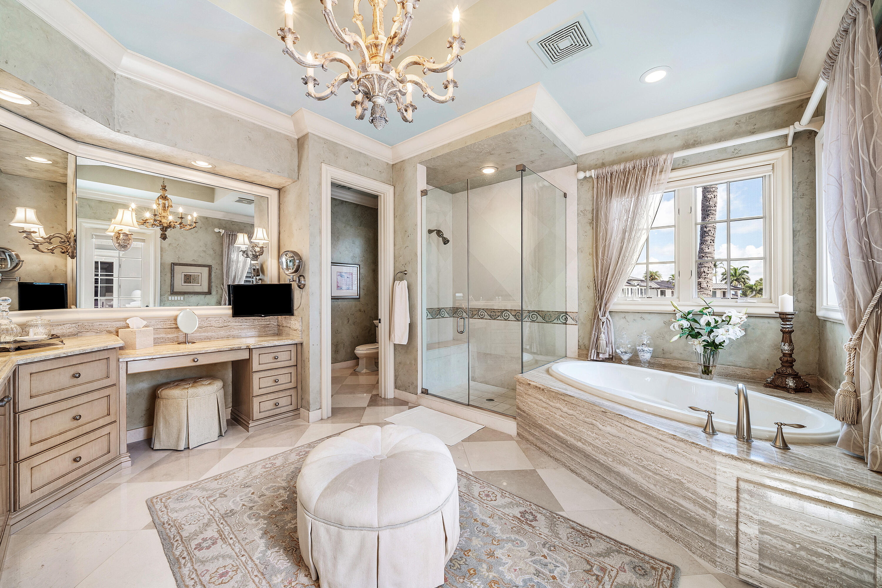 7350 NE 8th Boca Raton, FL 33487