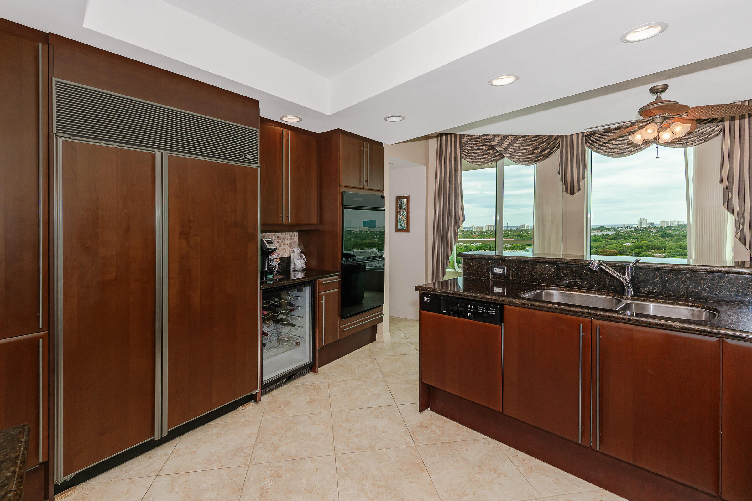 411 N New Riv Dr #1703 Fort Lauderdale, FL 33301