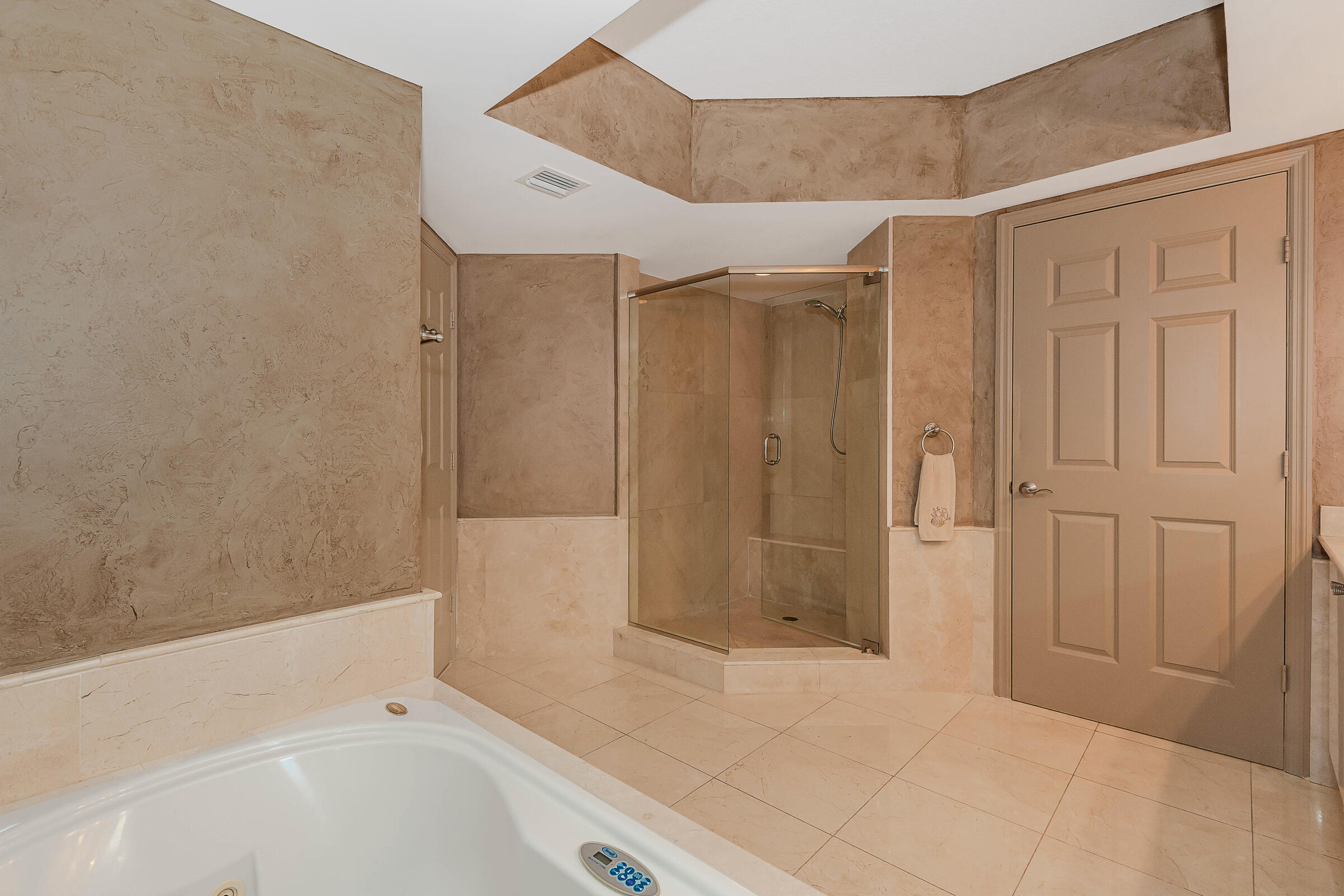 411 N New Riv Dr #1703 Fort Lauderdale, FL 33301