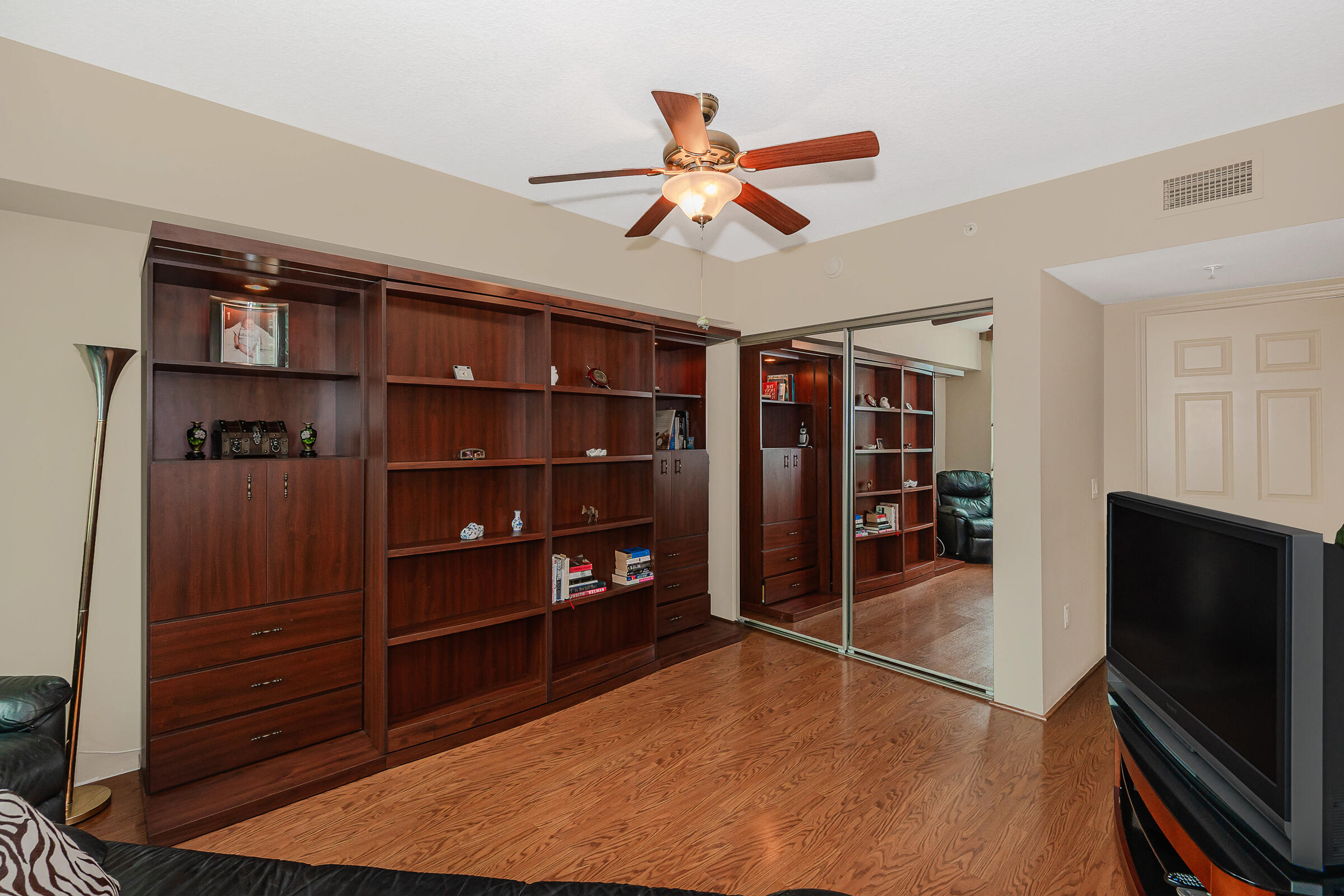 411 N New Riv Dr #1703 Fort Lauderdale, FL 33301