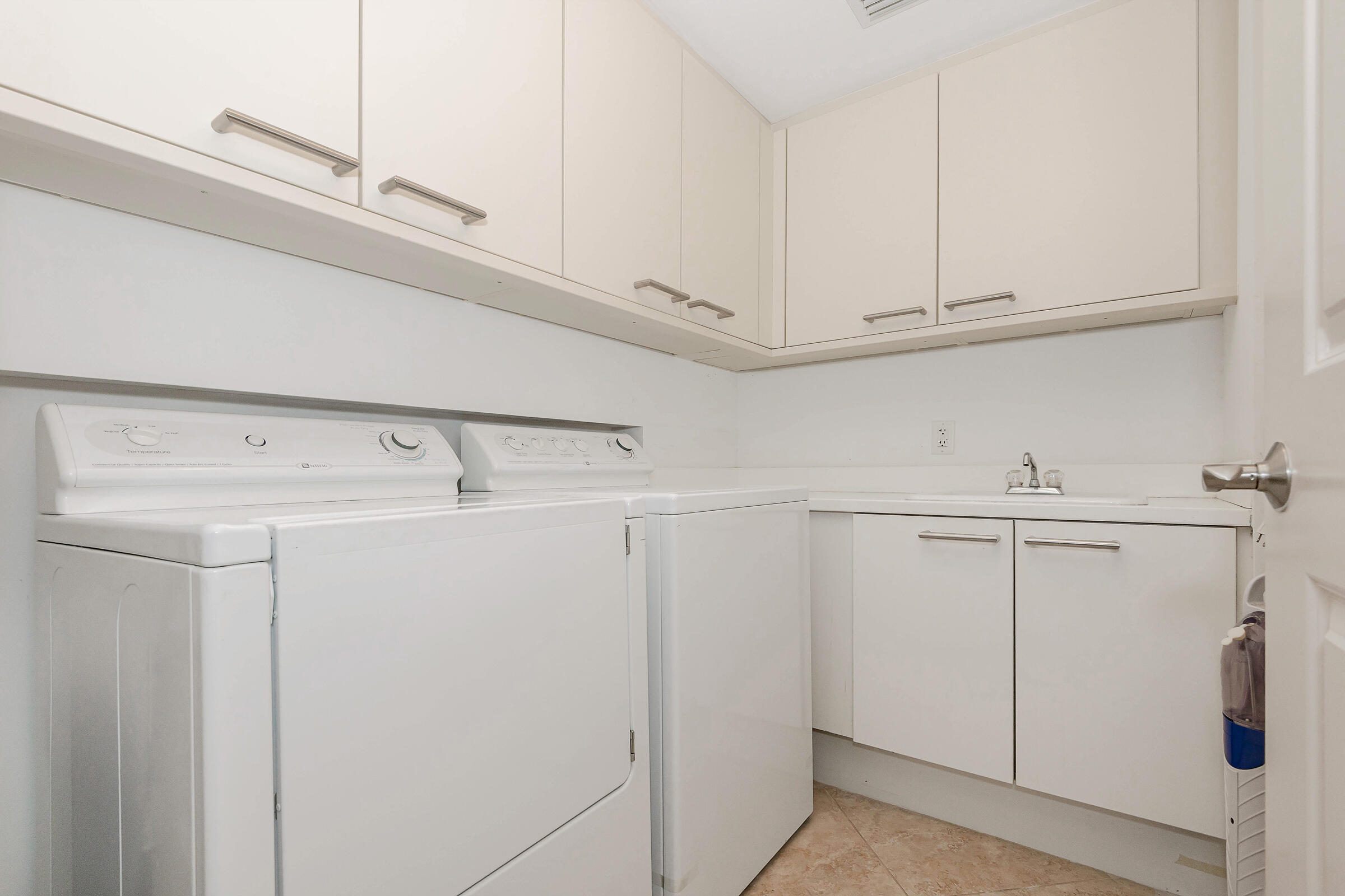 411 N New Riv Dr #1703 Fort Lauderdale, FL 33301