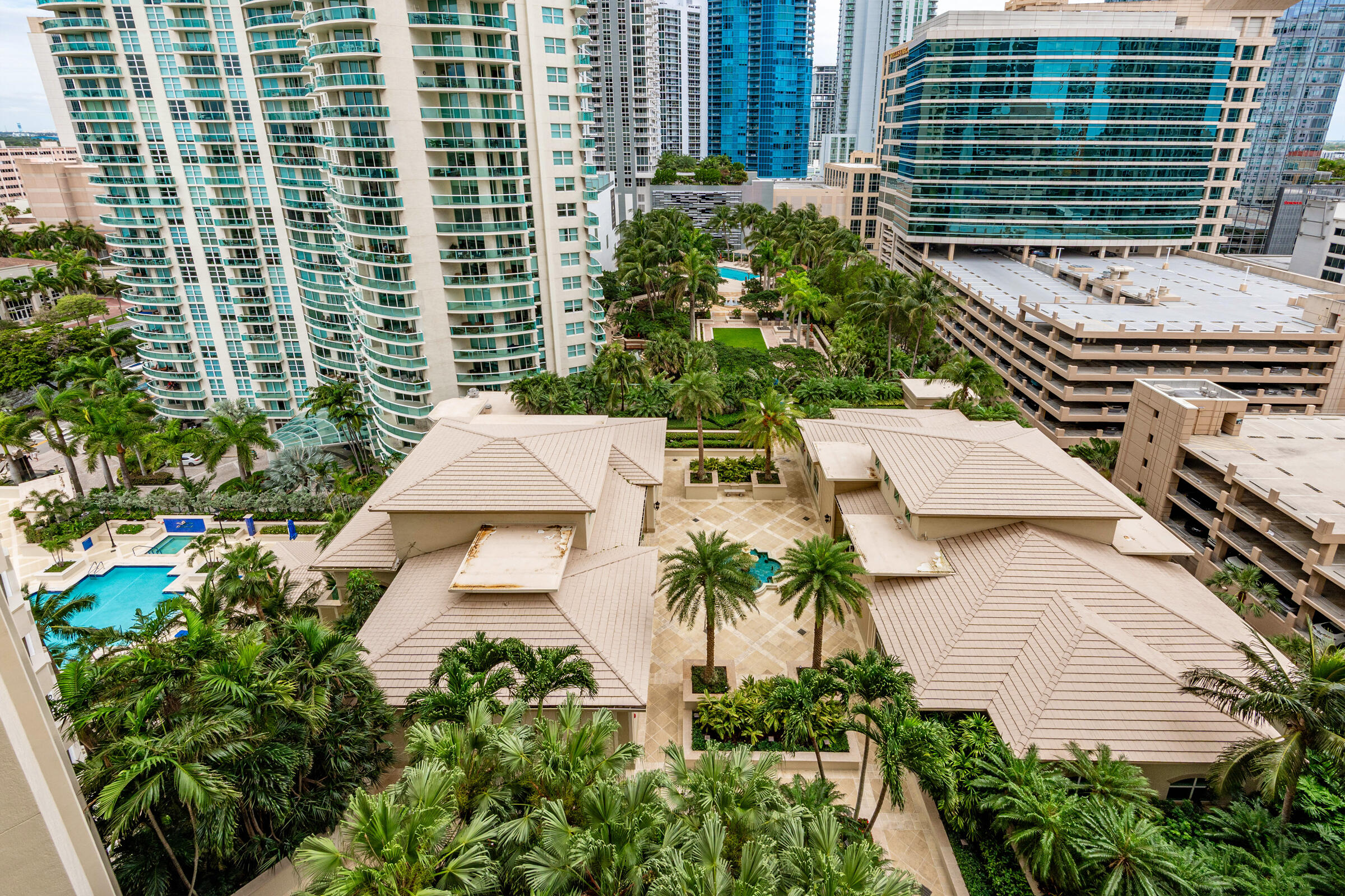 411 N New Riv Dr #1703 Fort Lauderdale, FL 33301