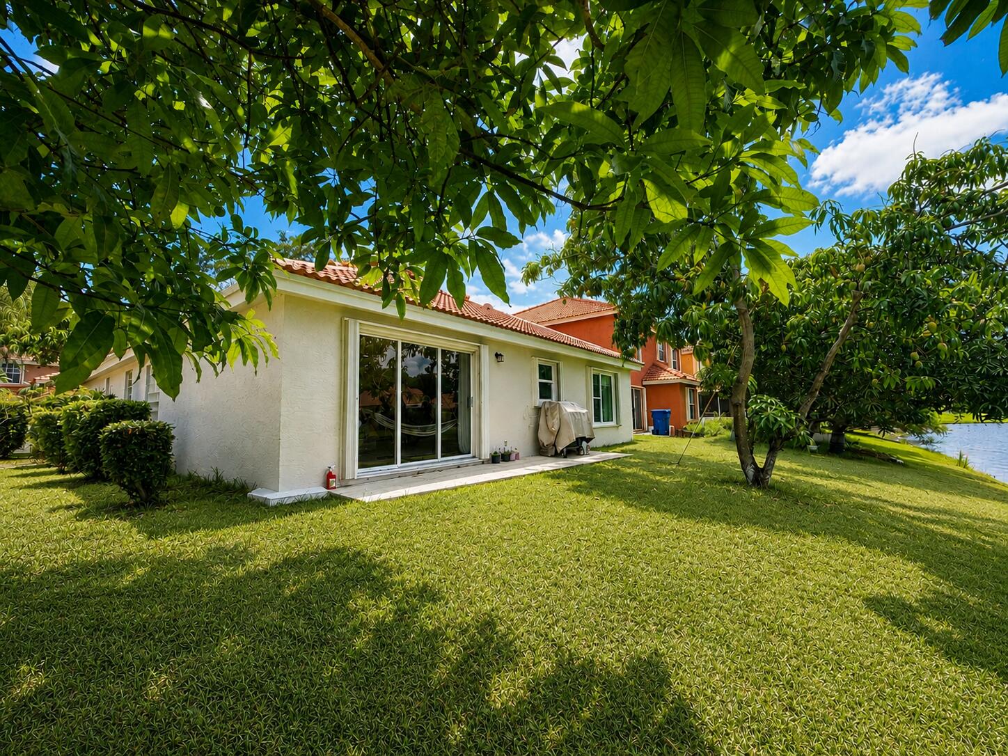 1073 Aspri Riviera Beach, FL 33418
