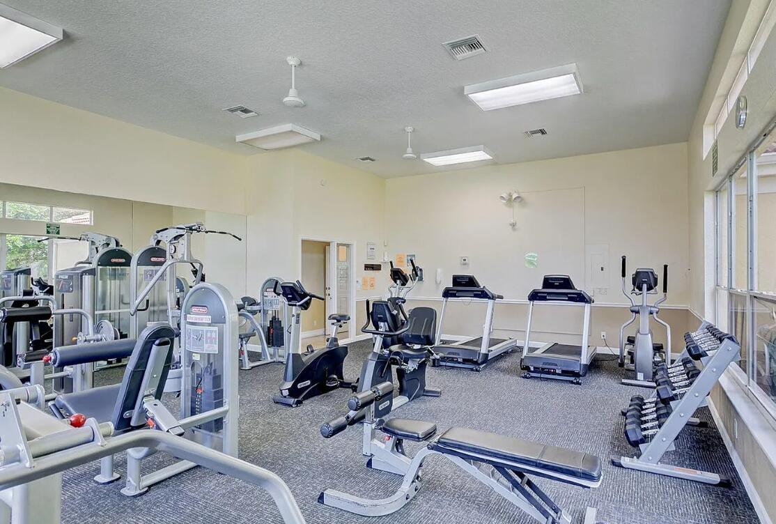 1073 Aspri Riviera Beach, FL 33418