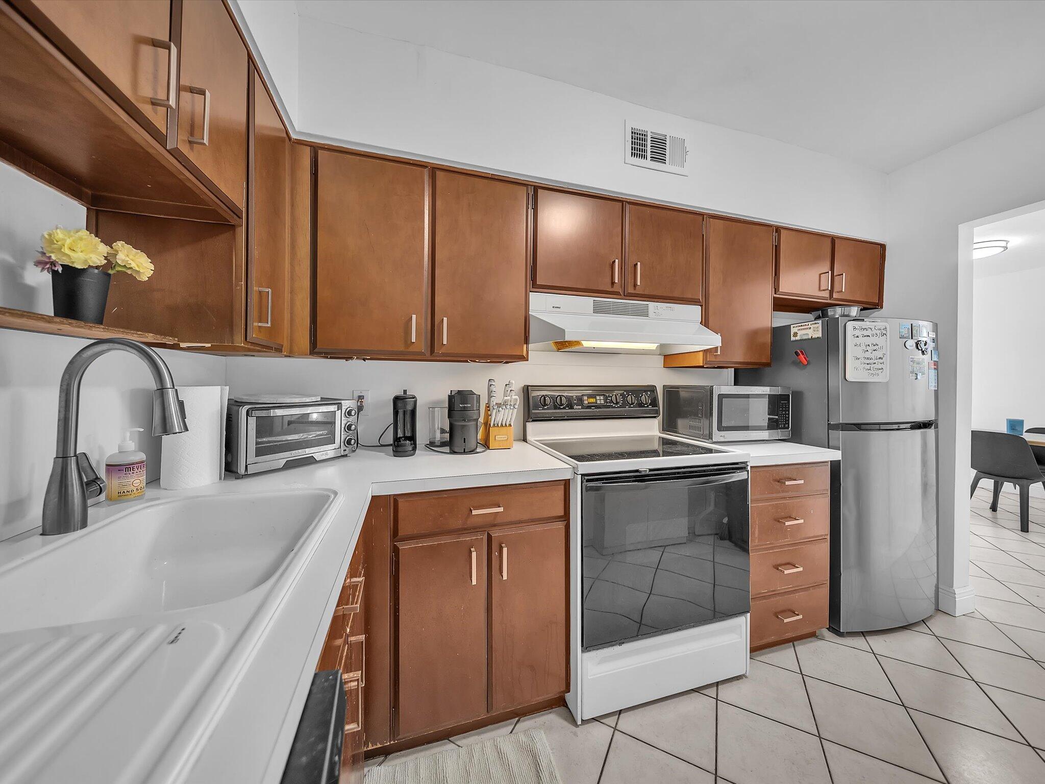 1150 Madruga #C302 Miami, FL 33146