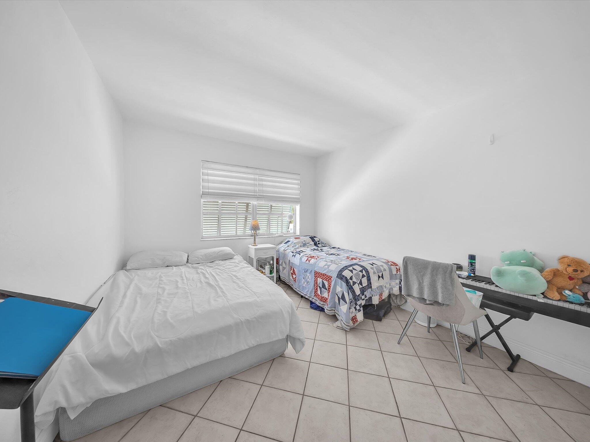 1150 Madruga #C302 Miami, FL 33146