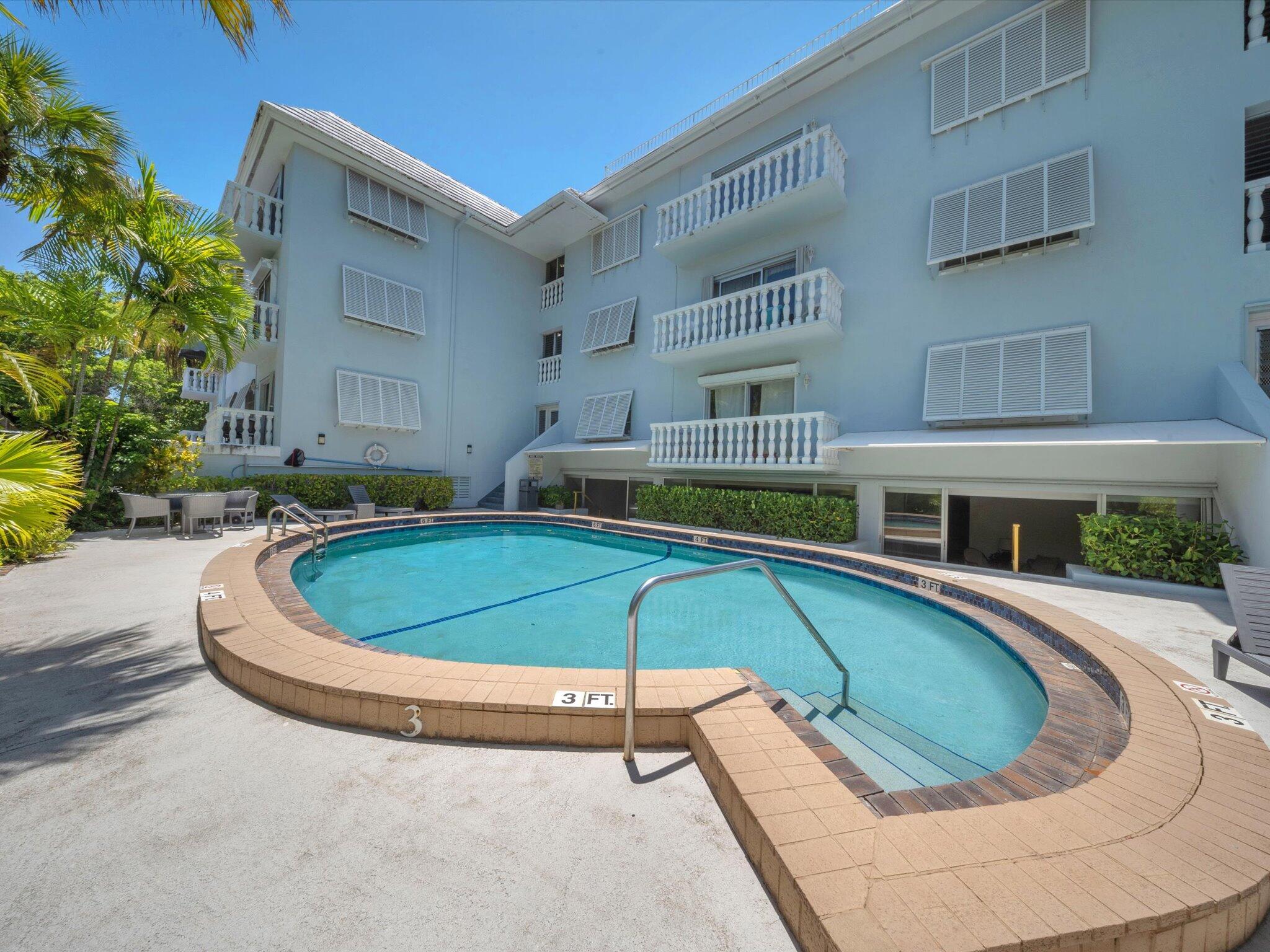 1150 Madruga #C302 Miami, FL 33146