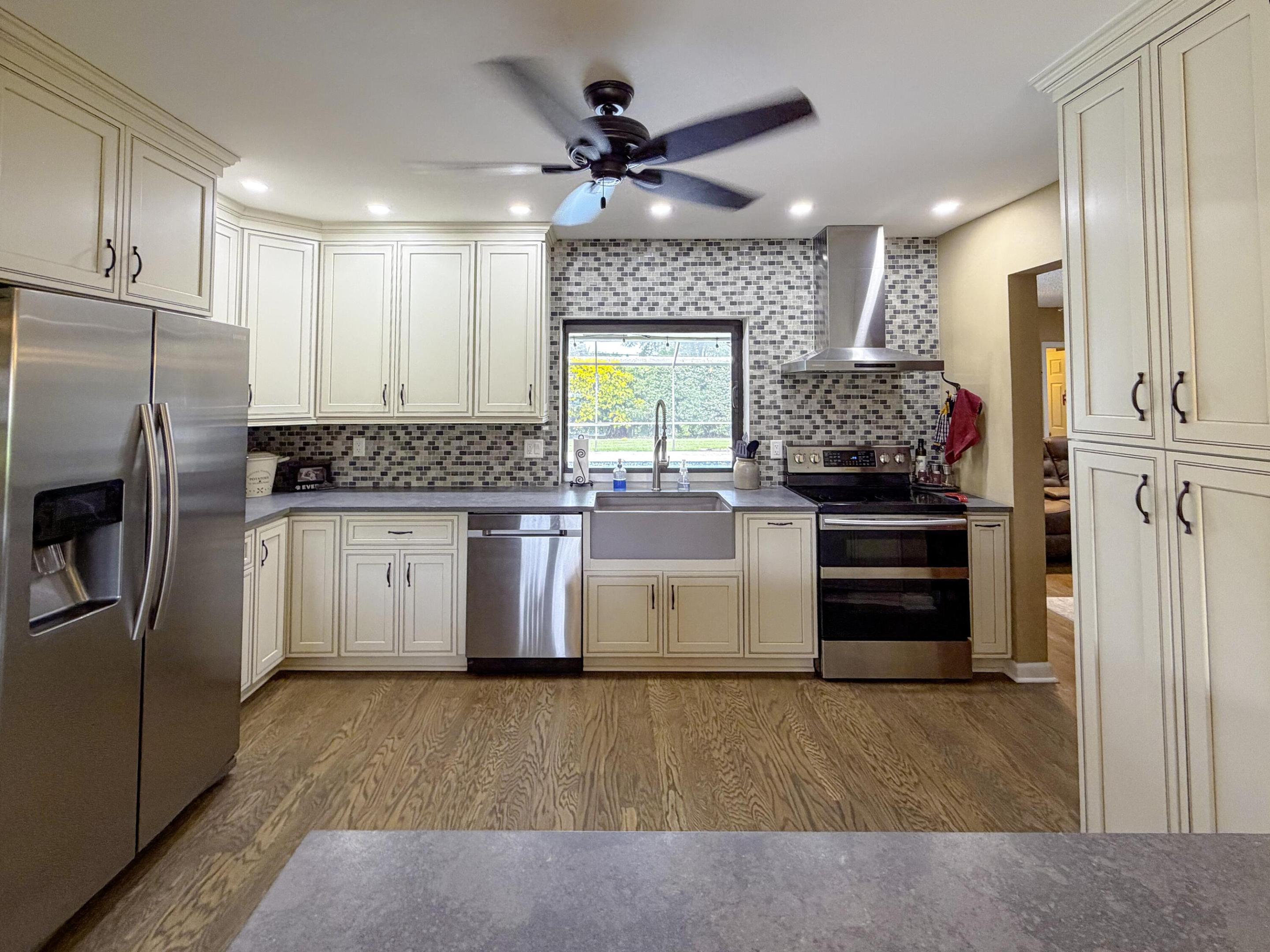 820 NW 73rd Plantation, FL 33317