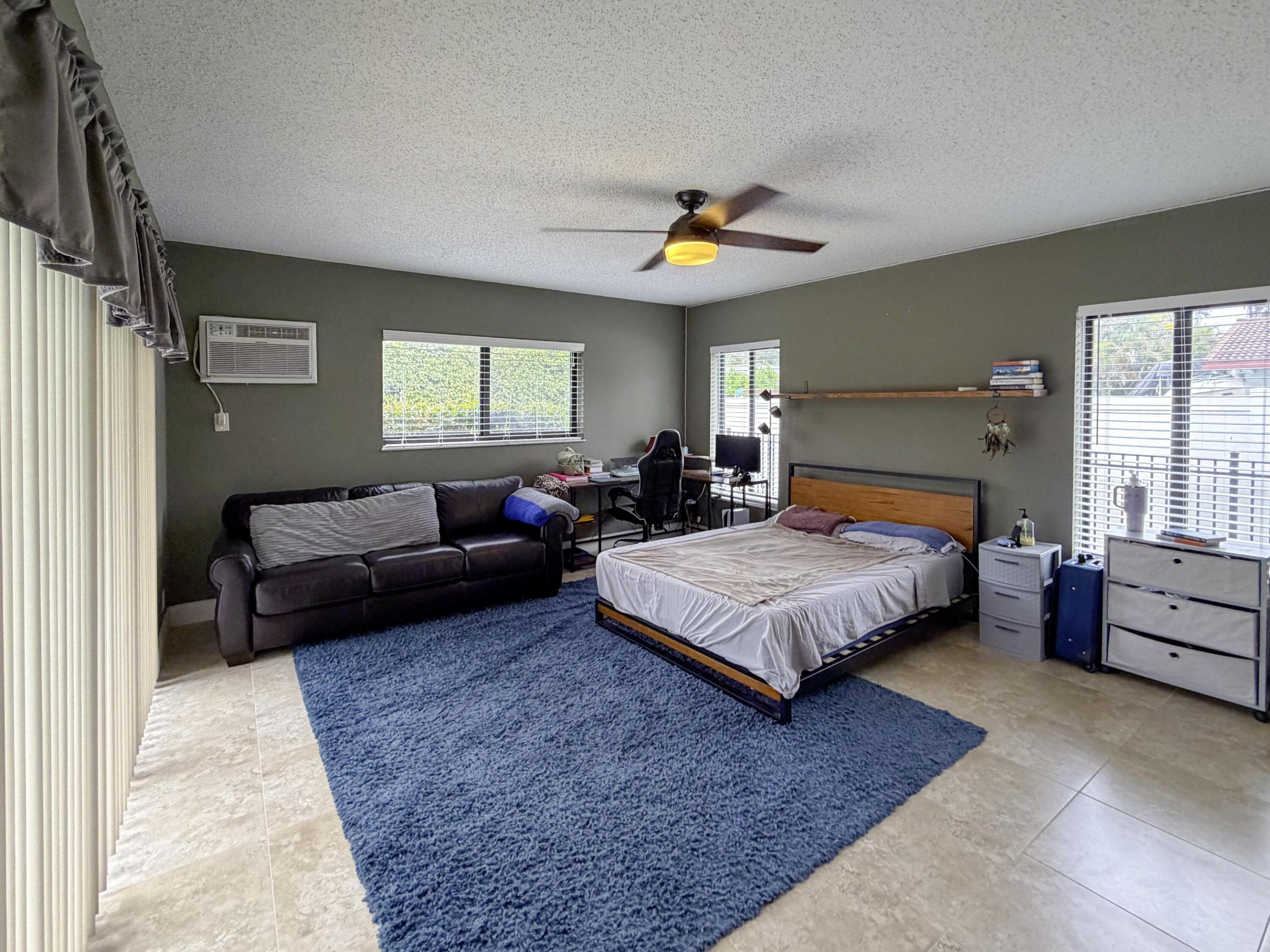 820 NW 73rd Plantation, FL 33317