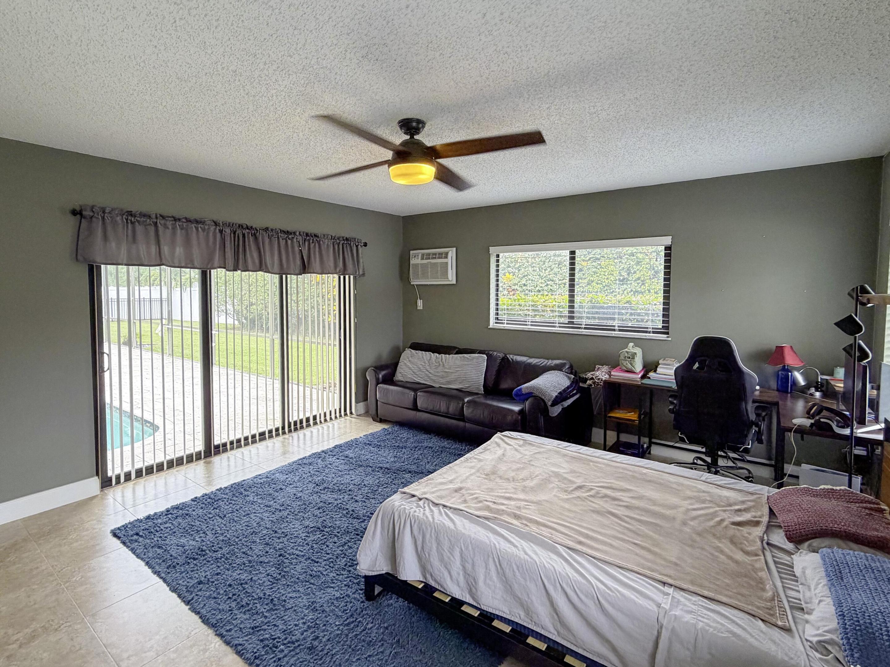 820 NW 73rd Plantation, FL 33317