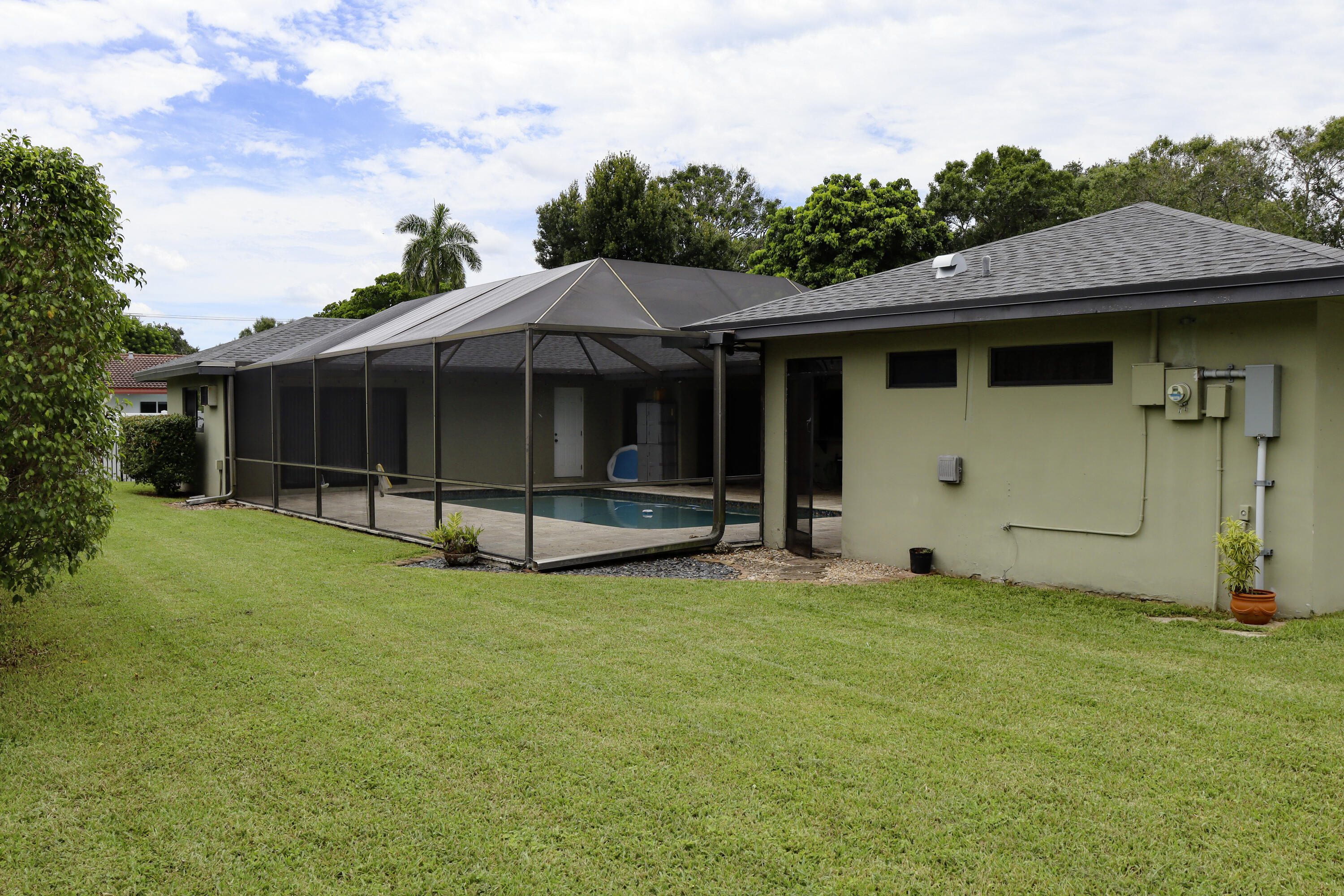 820 NW 73rd Plantation, FL 33317