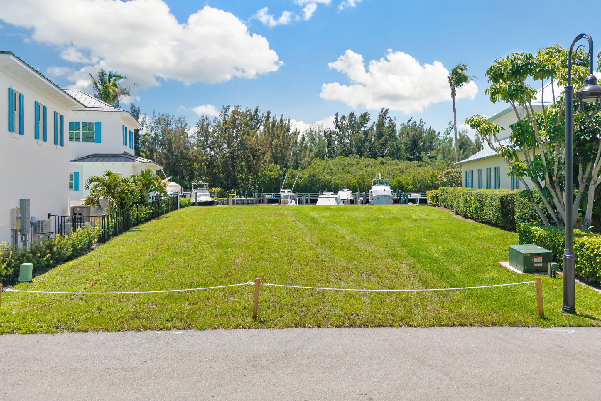 2915 Marsh Is Ln Vero Beach, FL 32963